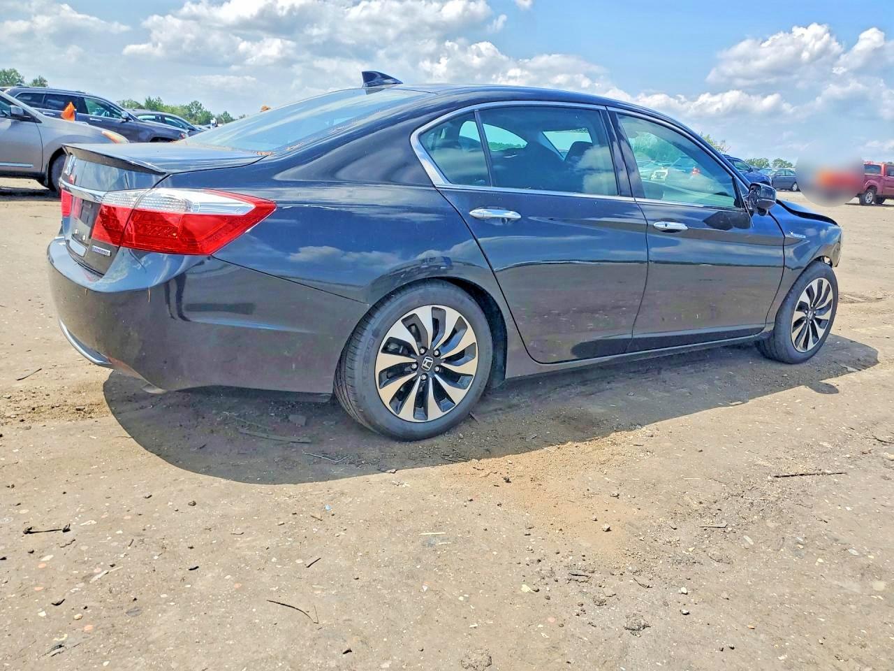 2015 Honda Accord Hybrid Exl Черный vin: 1HGCR6F58FA014130