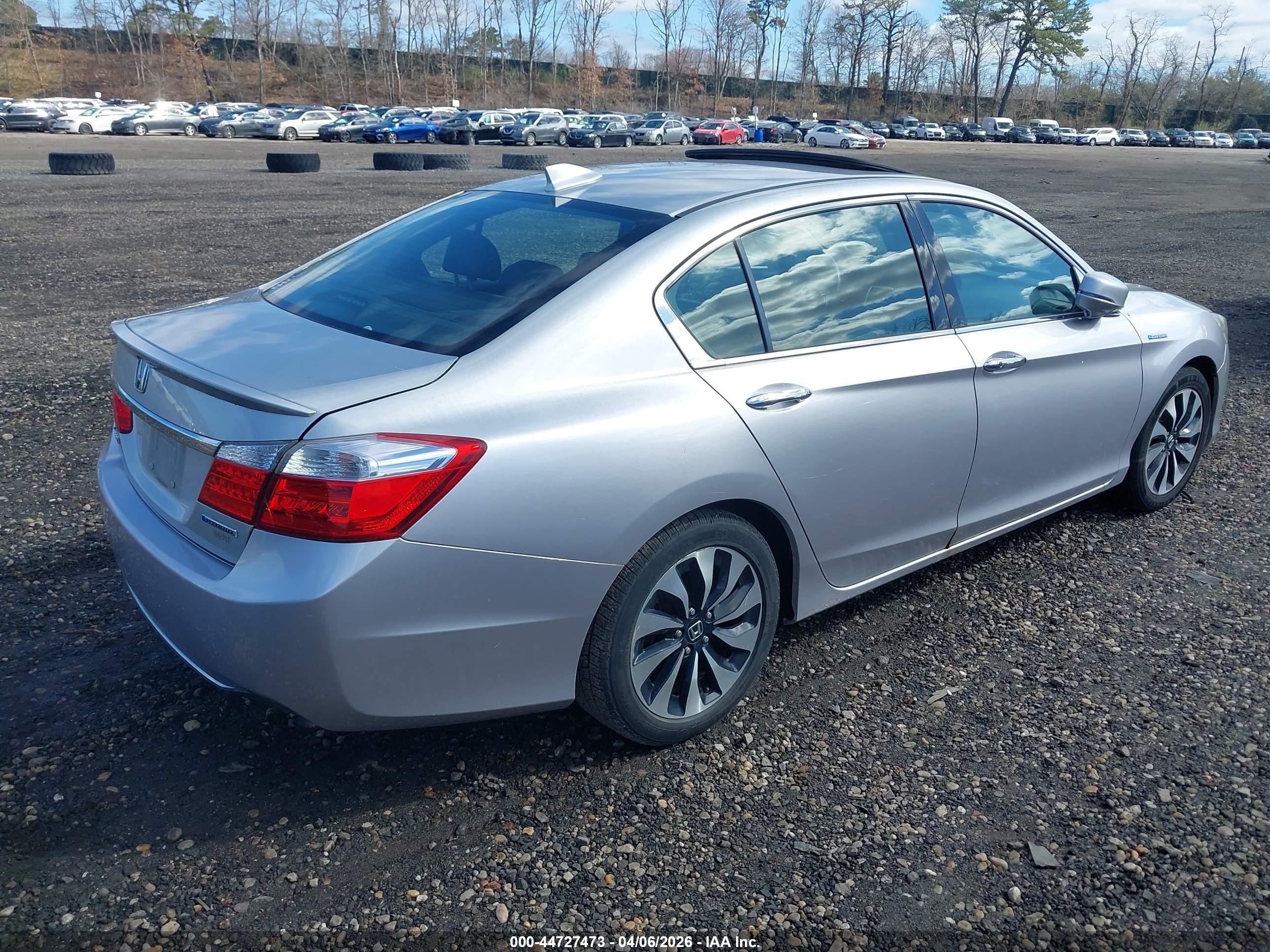 2015 Honda Accord Hybrid Ex-l Серебряный vin: 1HGCR6F5XFA006465