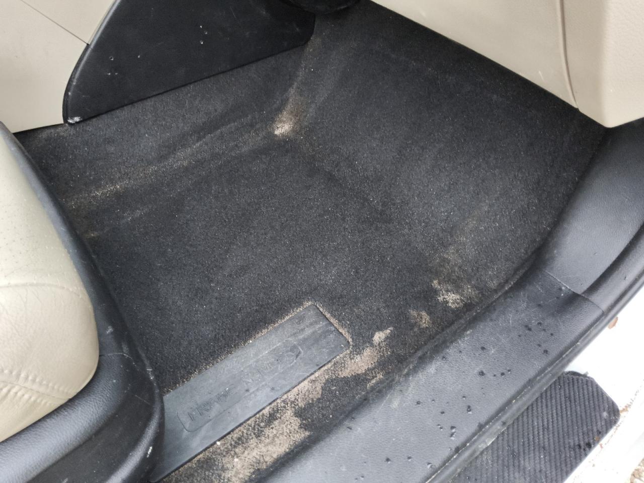 2015 Honda Accord Hybrid Exl White vin: 1HGCR6F5XFA009172 Damage: Right Front Carpet, Stained, Permanent
