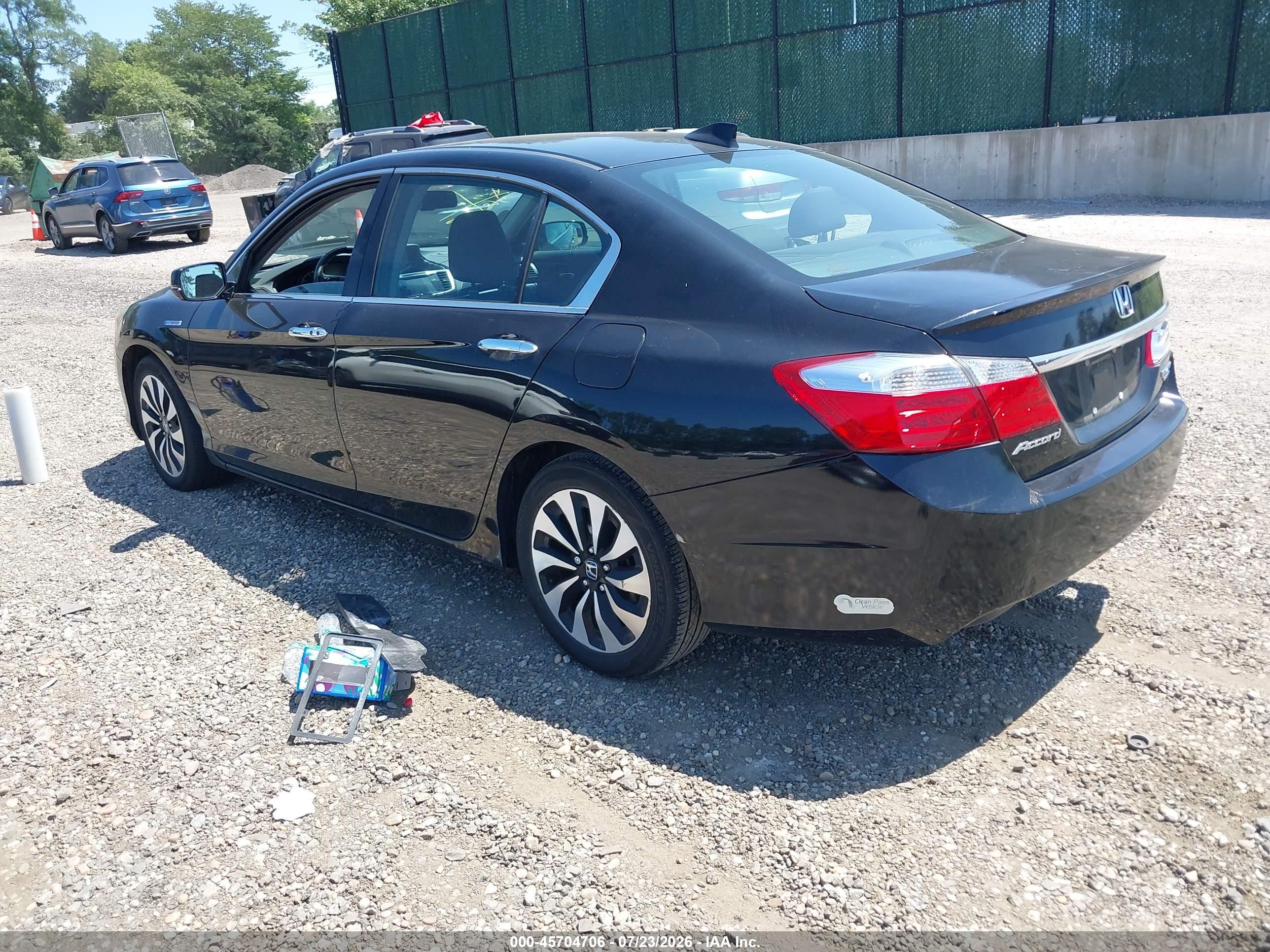 2015 Honda Accord Hybrid Touring Black vin: 1HGCR6F71FA009093