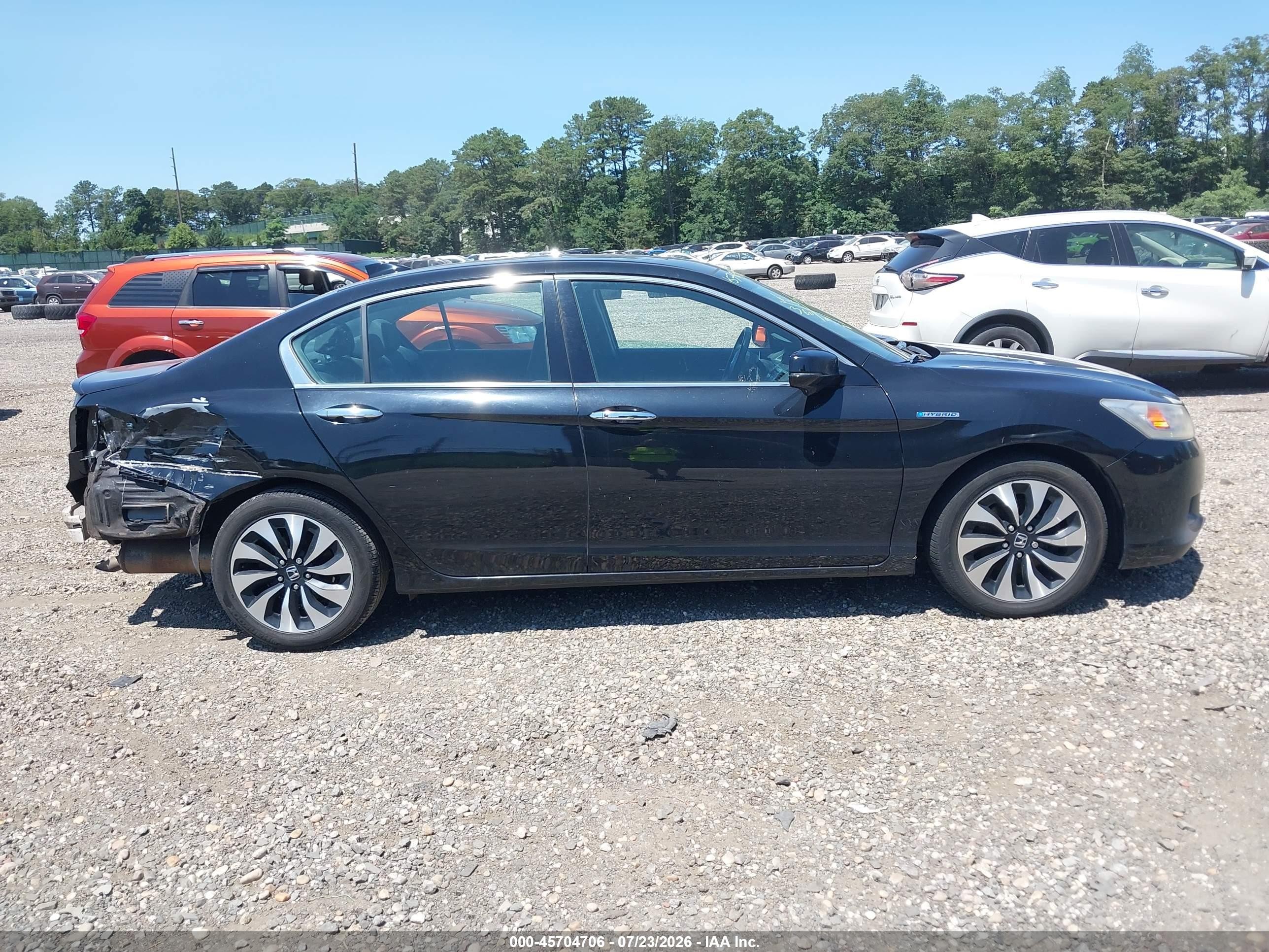 2015 Honda Accord Hybrid Touring Black vin: 1HGCR6F71FA009093