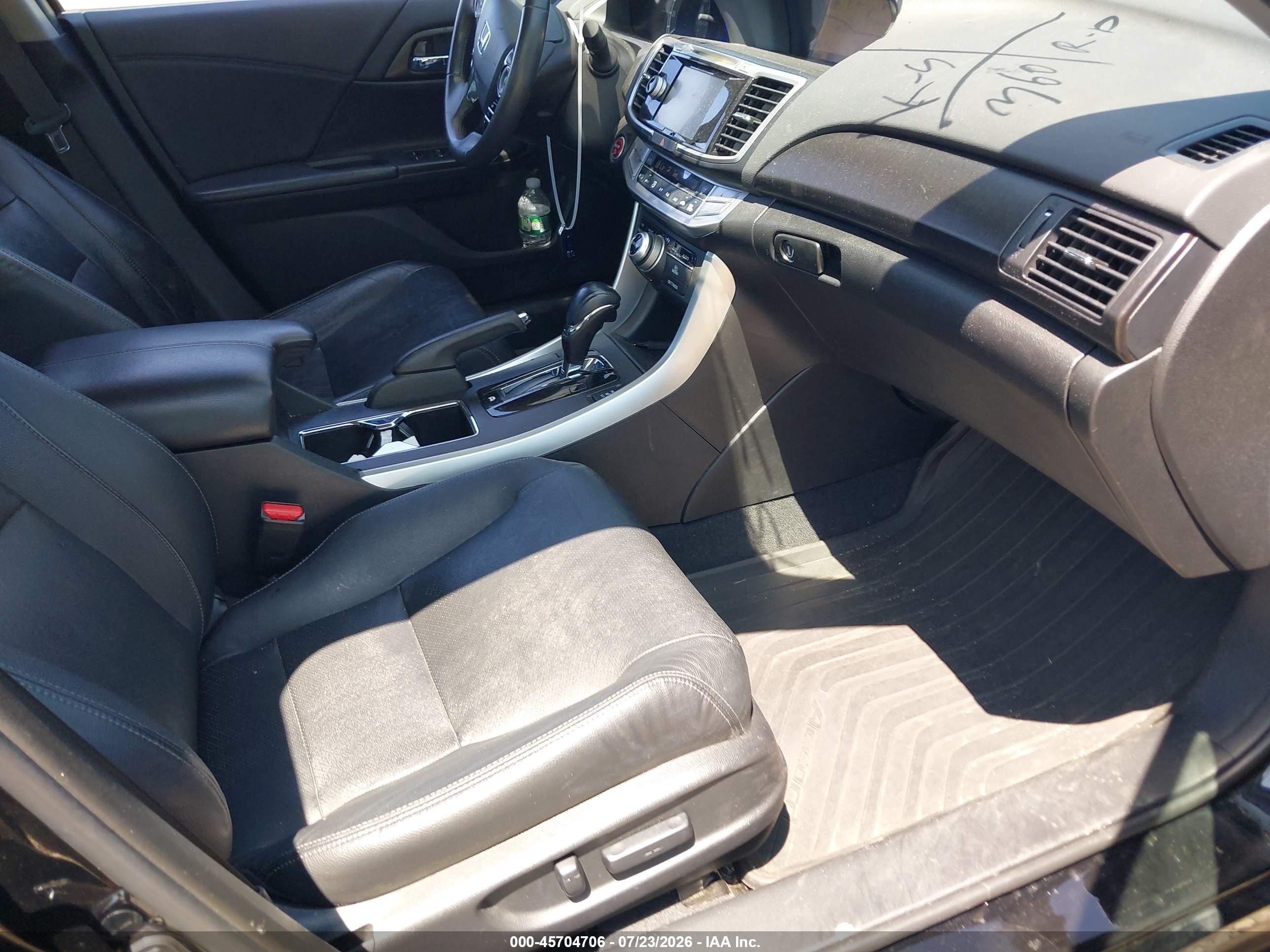 2015 Honda Accord Hybrid Touring Black vin: 1HGCR6F71FA009093