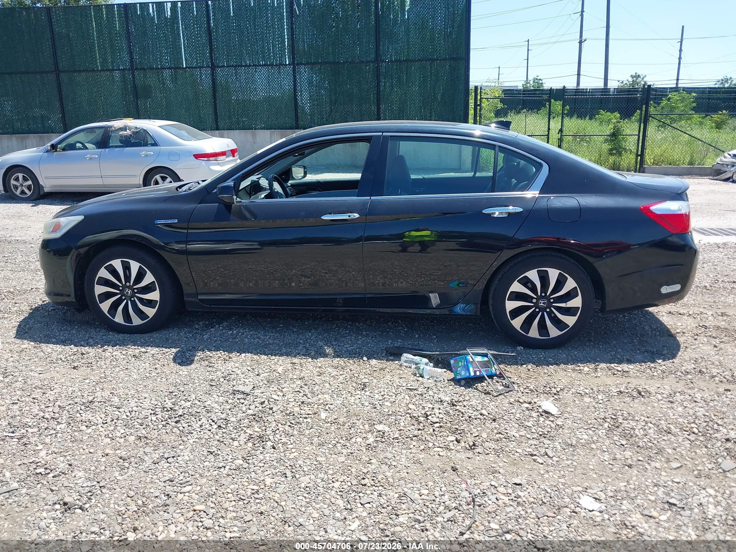 2015 Honda Accord Hybrid Touring Black vin: 1HGCR6F71FA009093