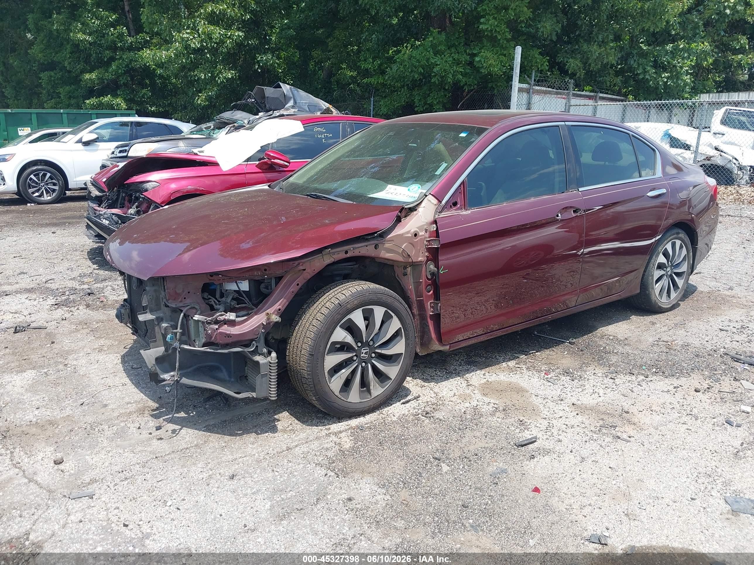 2014 Honda Accord Hybrid Touring Burgundy vin: 1HGCR6F72EA008520