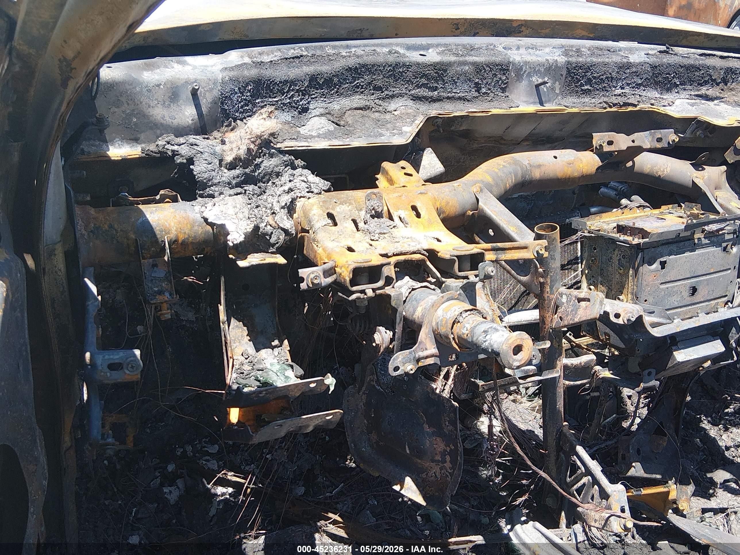 2015 Honda Accord Hybrid Touring Серебряный vin: 1HGCR6F72FA008115
