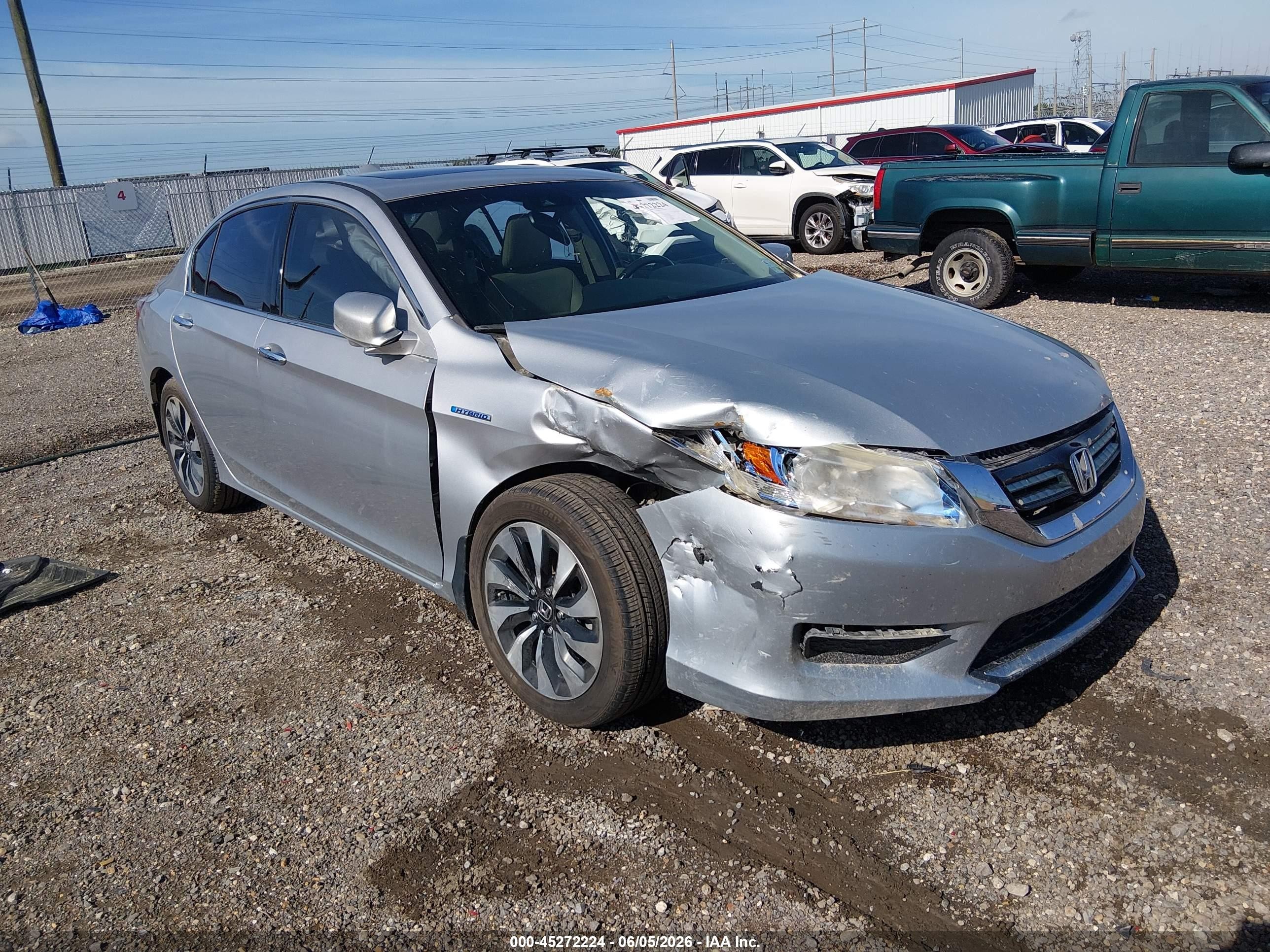 2014 Honda Accord Hybrid Touring Silver vin: 1HGCR6F73EA008929