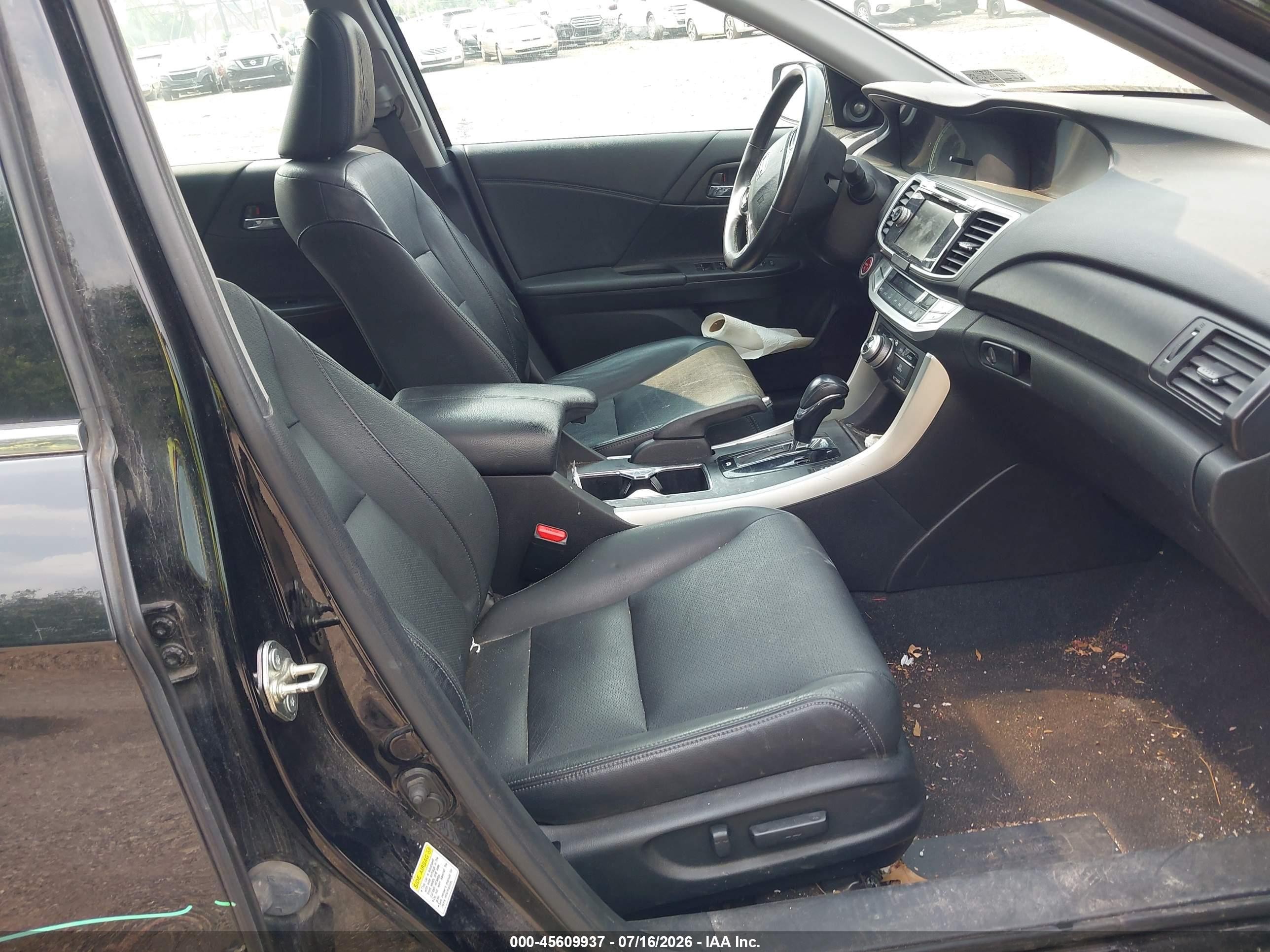 2014 Honda Accord Hybrid Touring Black vin: 1HGCR6F76EA007516