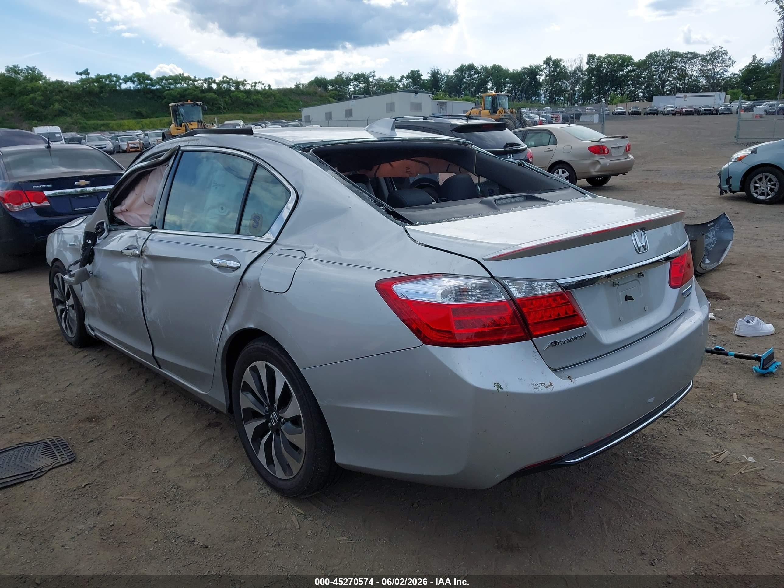 2014 Honda Accord Hybrid Touring Серебряный vin: 1HGCR6F76EA010805