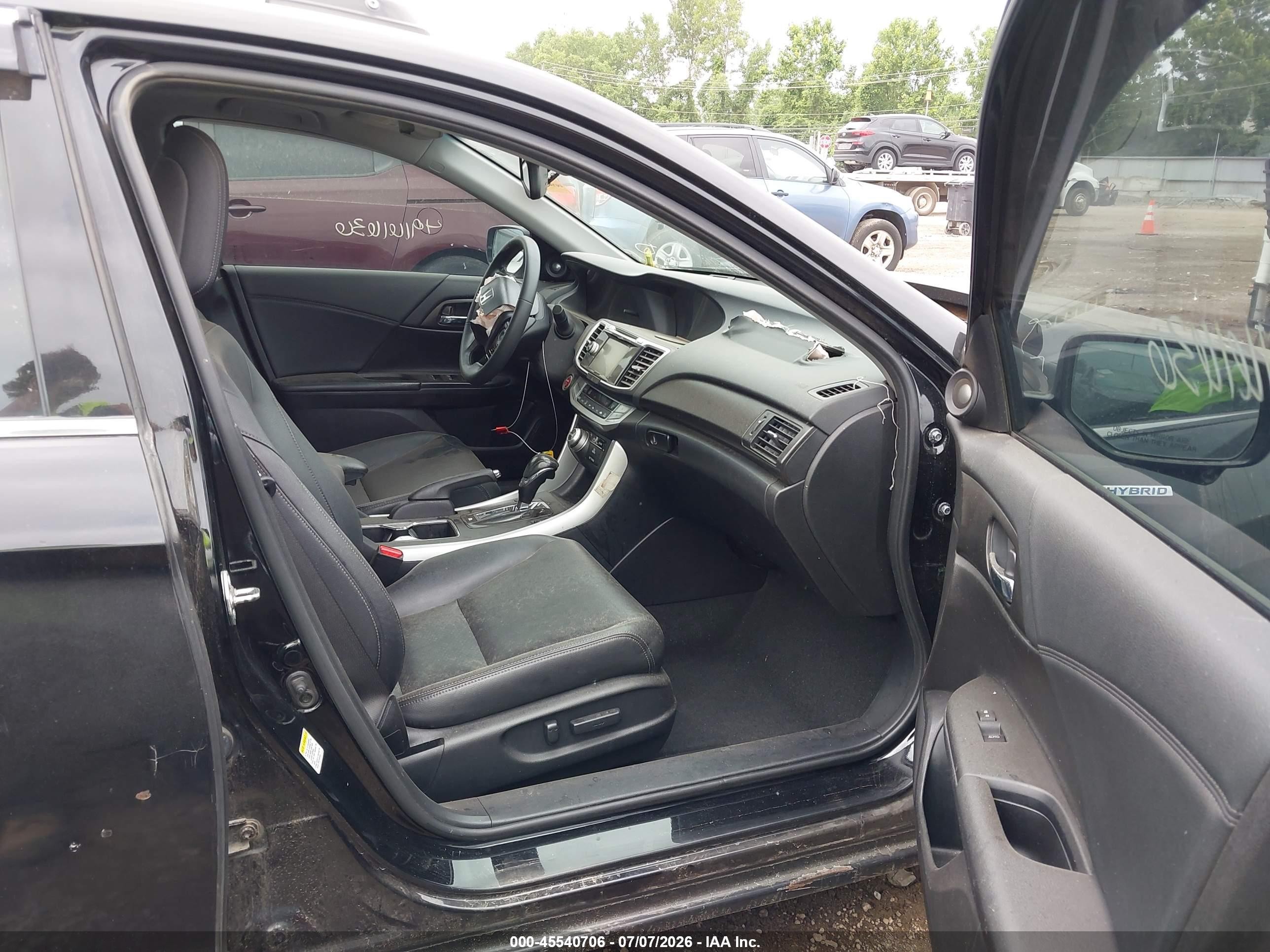 2015 Honda Accord Hybrid Touring Black vin: 1HGCR6F76FA006366