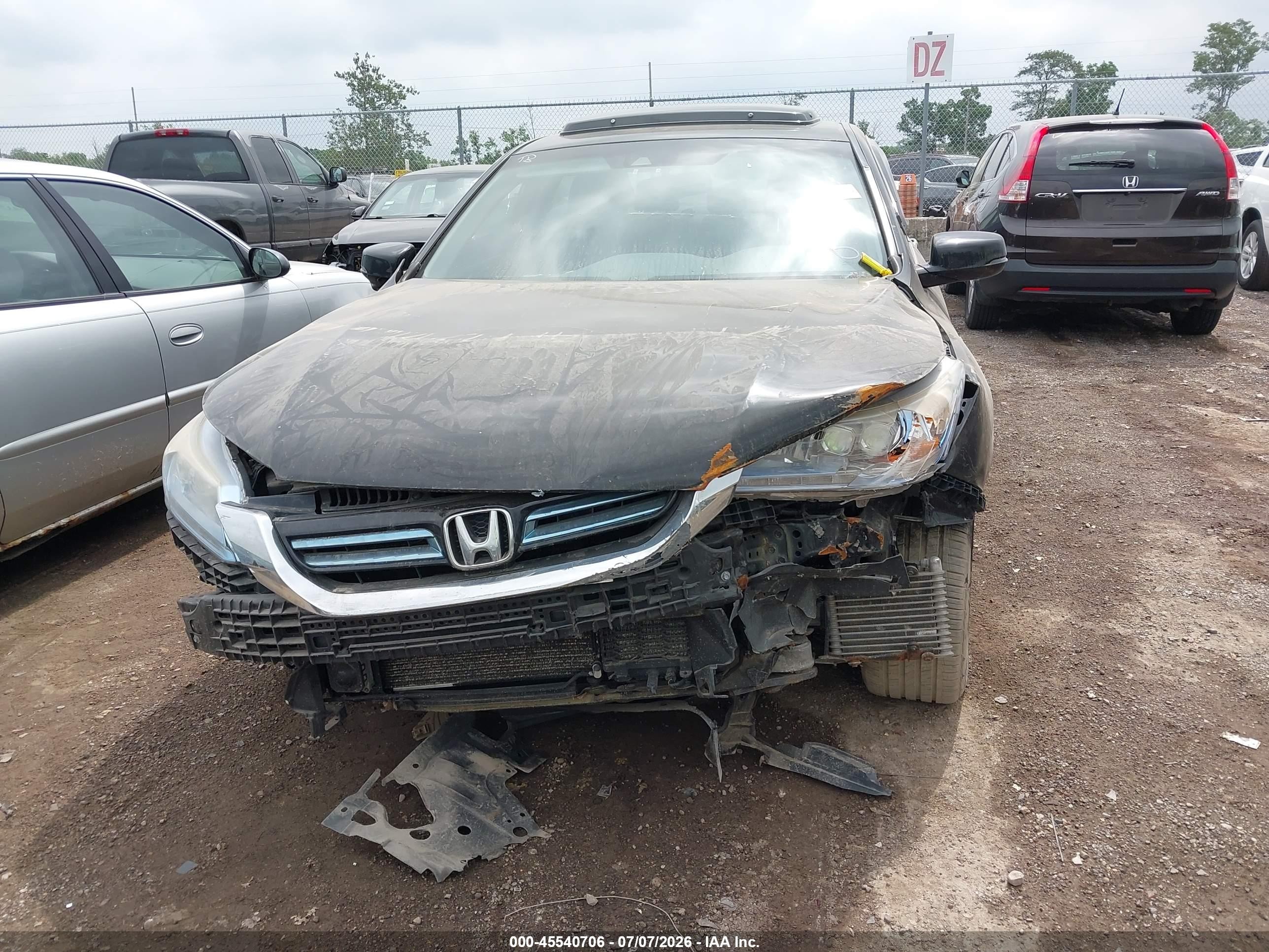 2015 Honda Accord Hybrid Touring Black vin: 1HGCR6F76FA006366