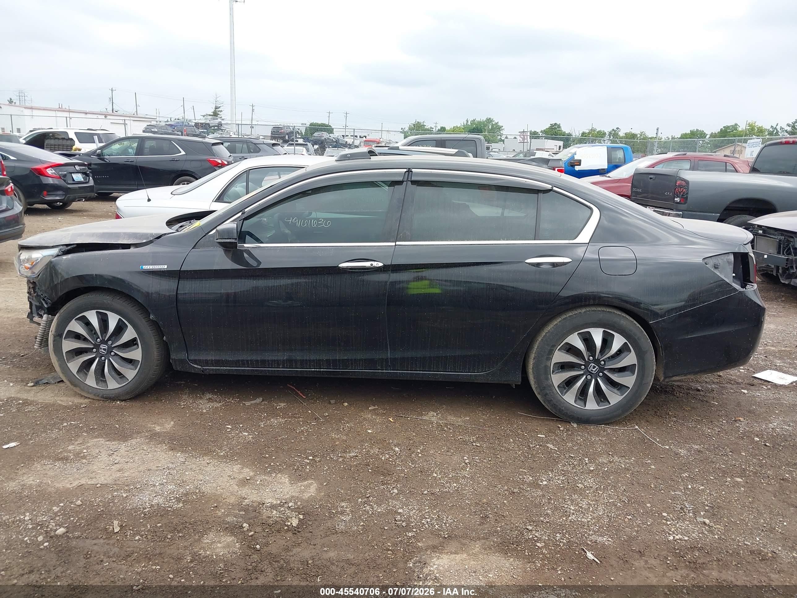 2015 Honda Accord Hybrid Touring Black vin: 1HGCR6F76FA006366