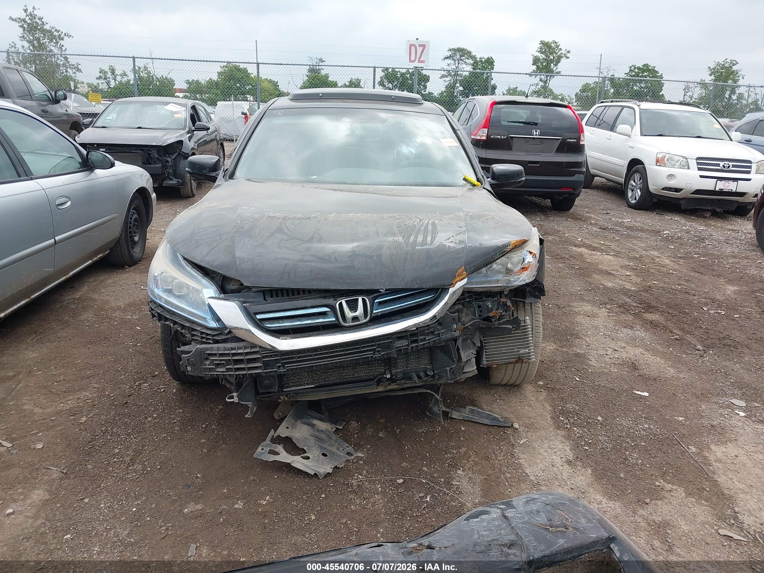 2015 Honda Accord Hybrid Touring Black vin: 1HGCR6F76FA006366