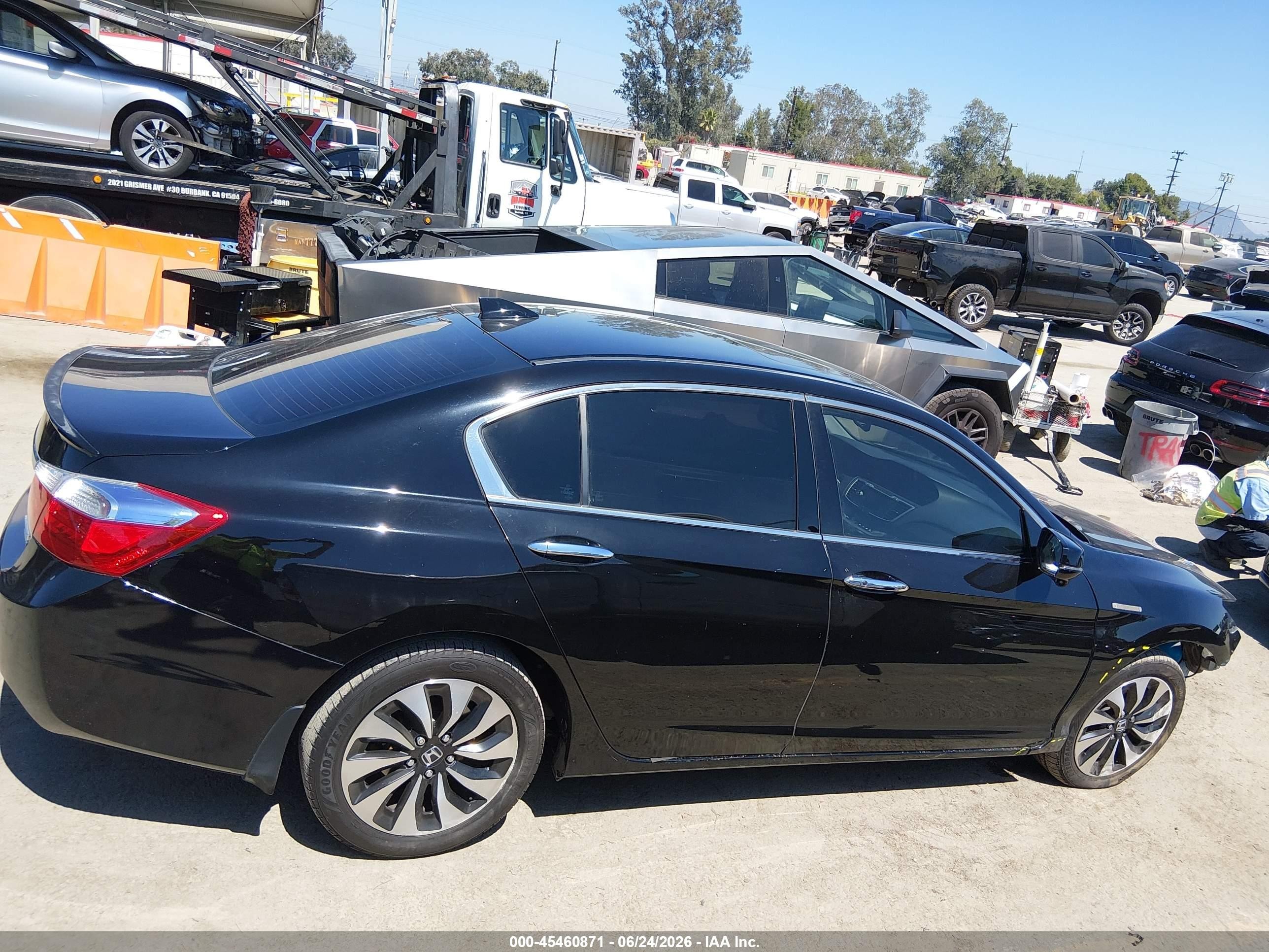 2015 Honda Accord Hybrid Touring Black vin: 1HGCR6F76FA009395