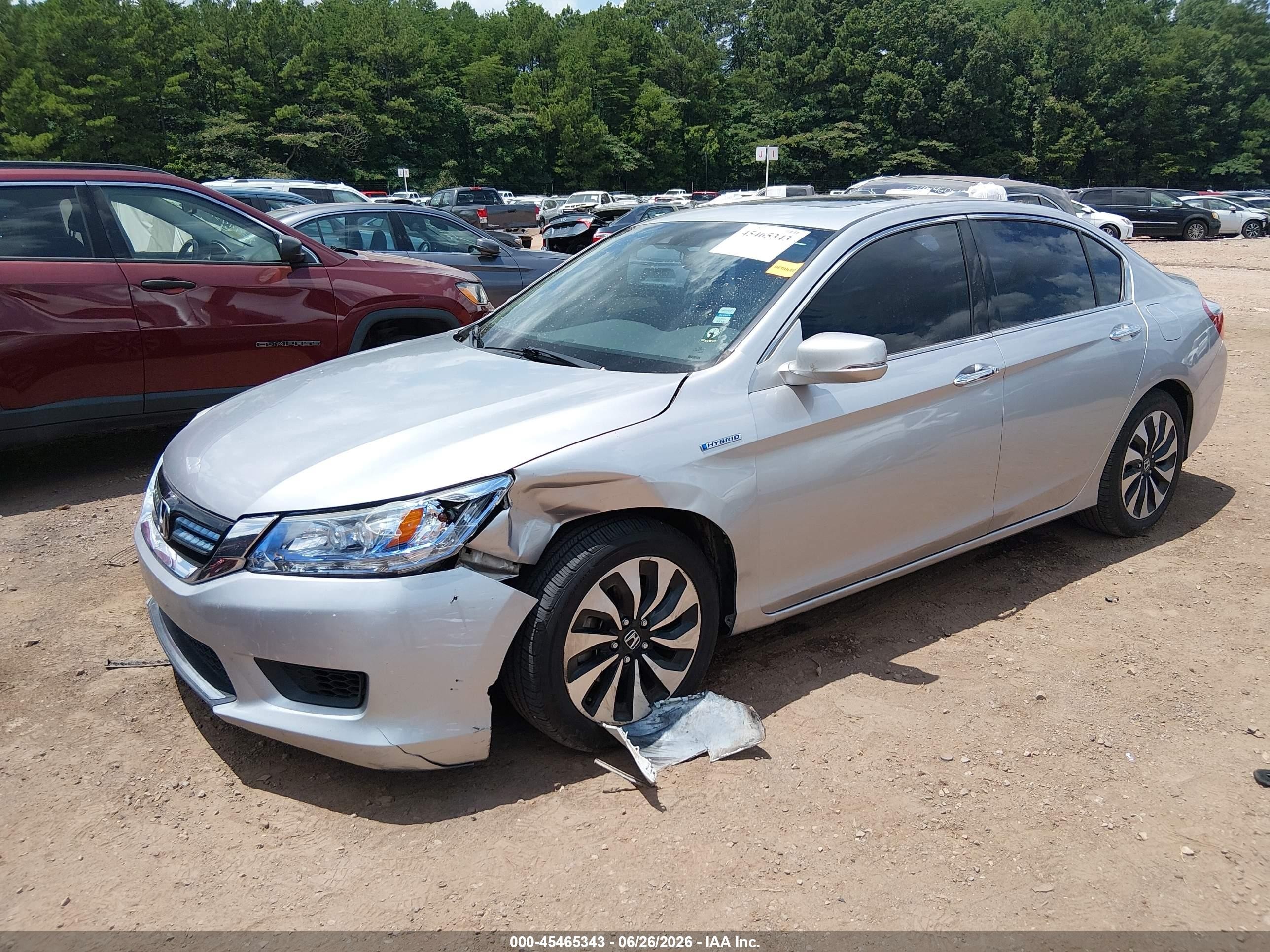 2015 Honda Accord Hybrid Touring Silver vin: 1HGCR6F78FA010841