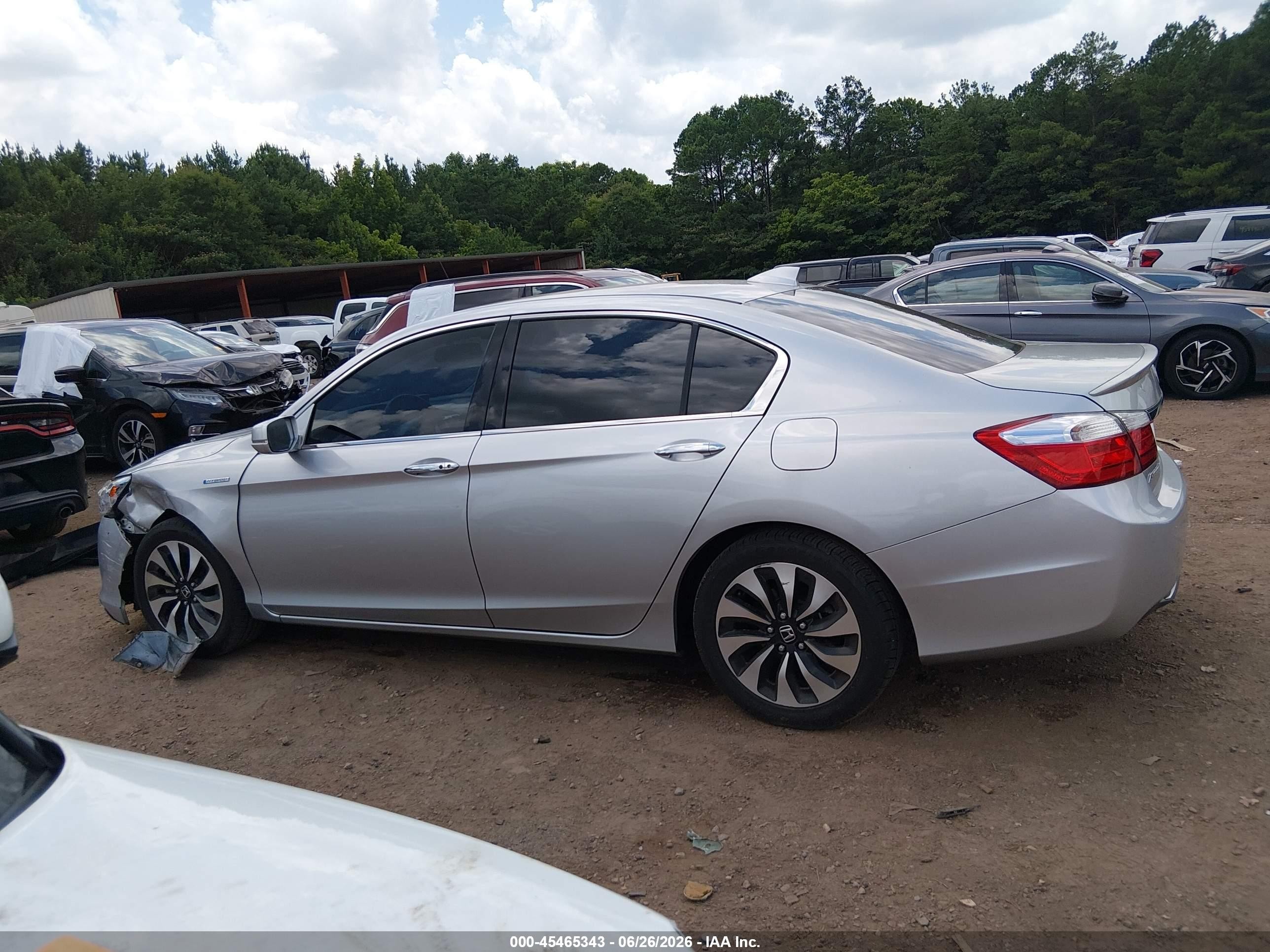 2015 Honda Accord Hybrid Touring Silver vin: 1HGCR6F78FA010841