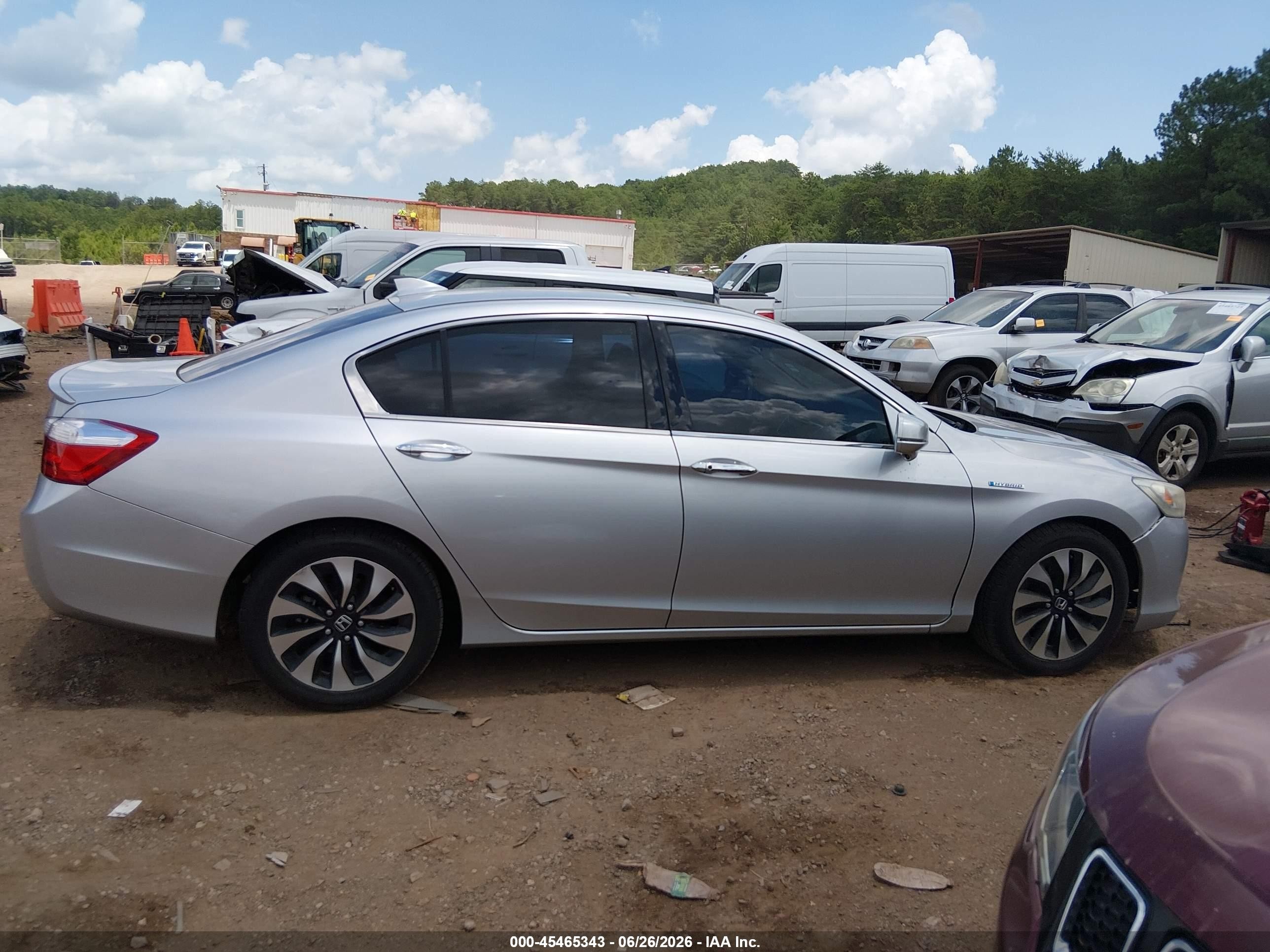 2015 Honda Accord Hybrid Touring Silver vin: 1HGCR6F78FA010841