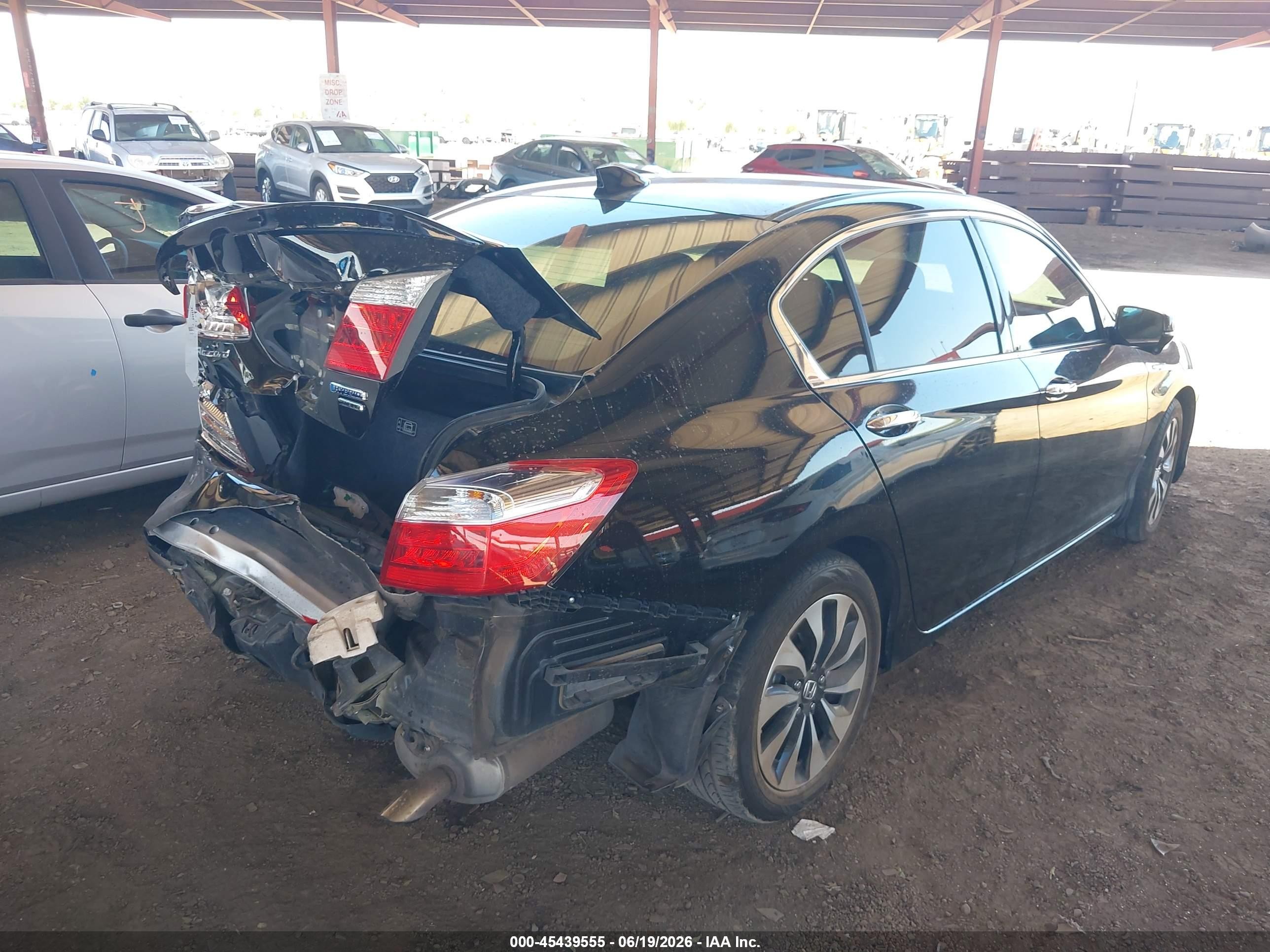 2015 Honda Accord Hybrid Touring Black vin: 1HGCR6F7XFA006337