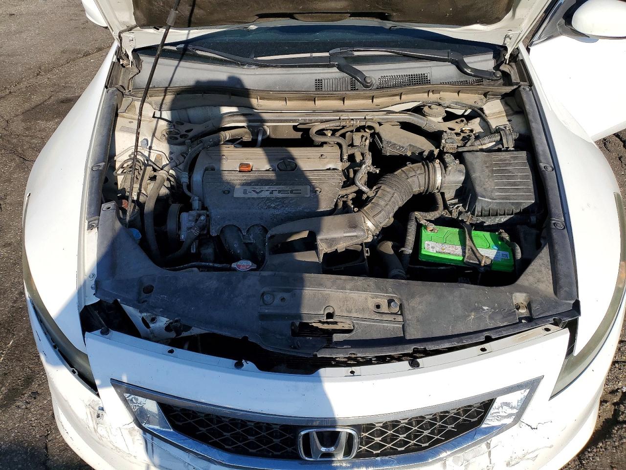 2009 Honda Accord Lx White vin: 1HGCS12319A018973