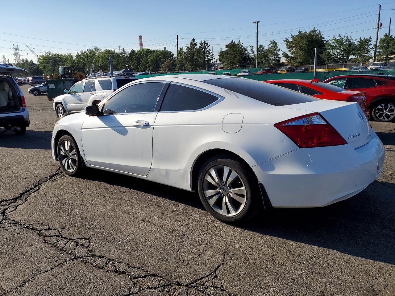2009 Honda Accord Lx White vin: 1HGCS12319A018973