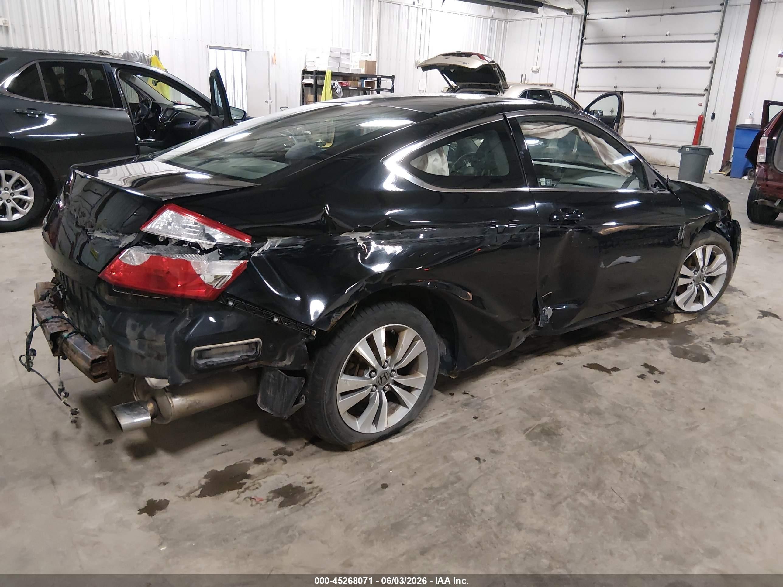 2009 Honda Accord 2.4 Lx-s Black vin: 1HGCS12349A026324