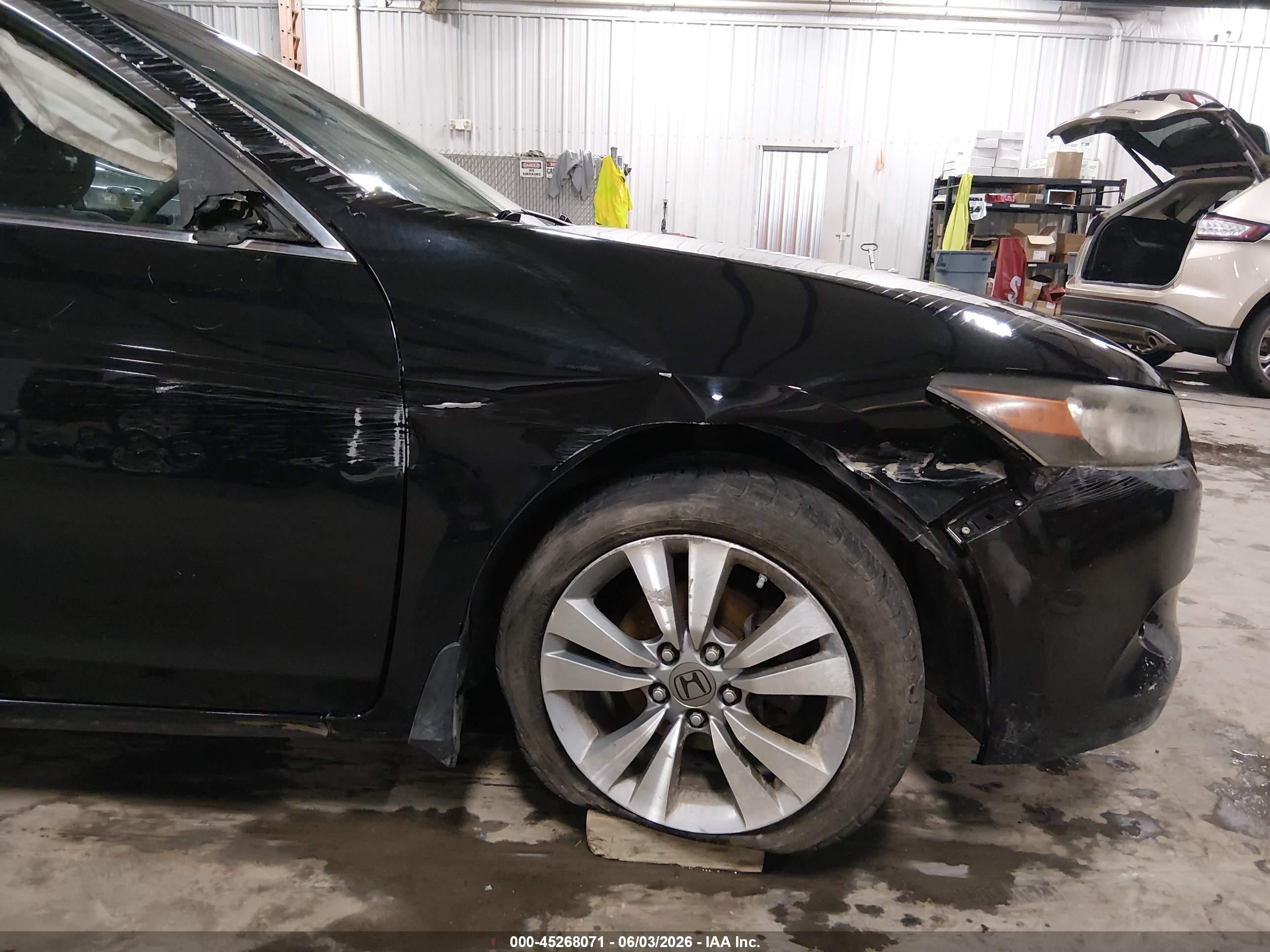 2009 Honda Accord 2.4 Lx-s Black vin: 1HGCS12349A026324