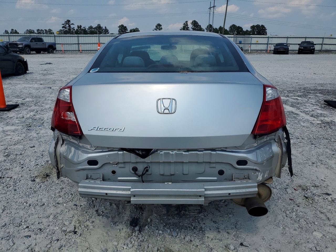 2009 Honda Accord Lx Silver vin: 1HGCS12369A022243