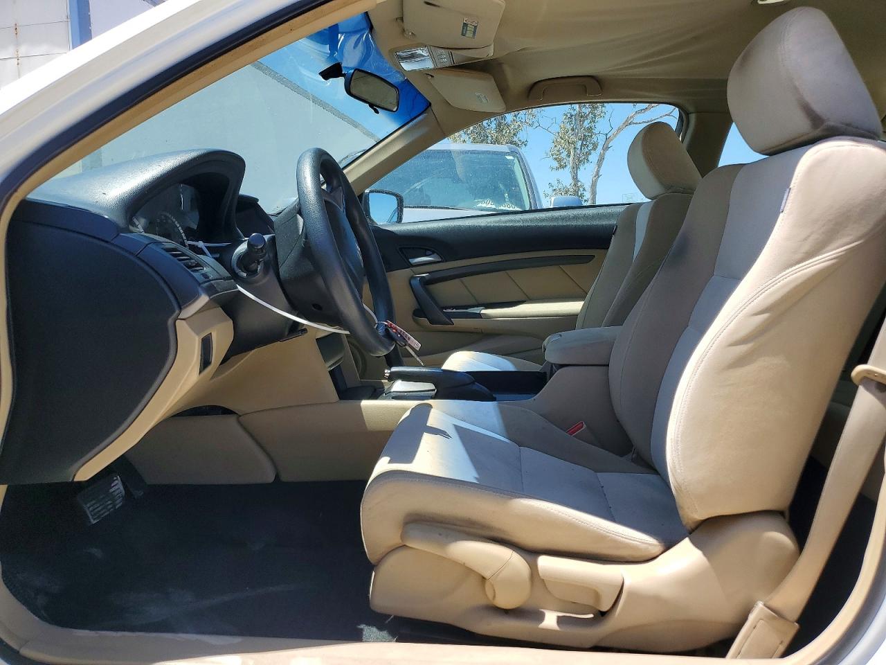 2009 Honda Accord Lx White vin: 1HGCS12399A019658
