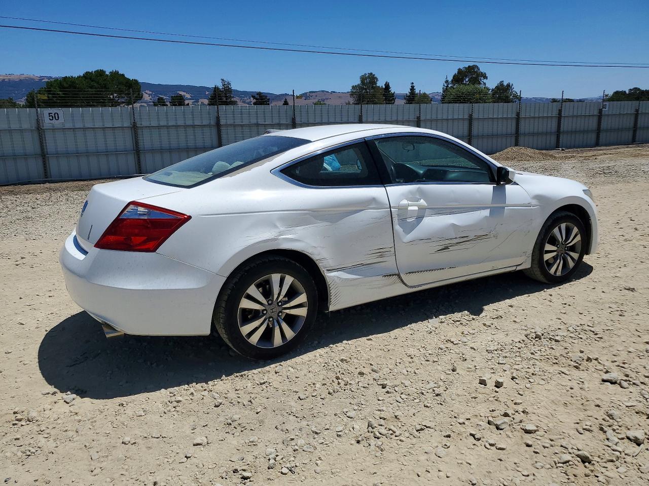 2009 Honda Accord Lx White vin: 1HGCS12399A019658