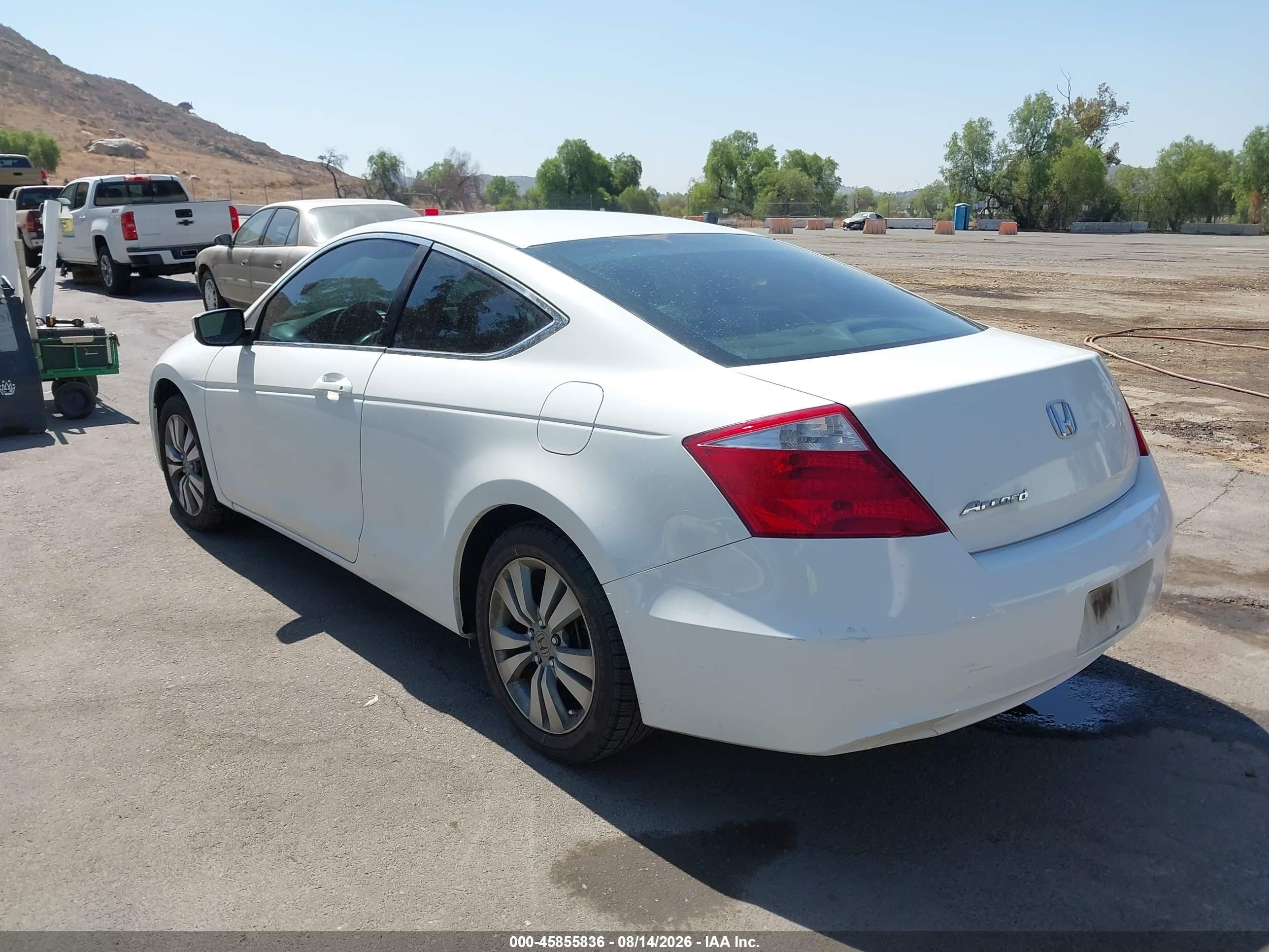 2008 Honda Accord 2.4 Ex White vin: 1HGCS12708A015368