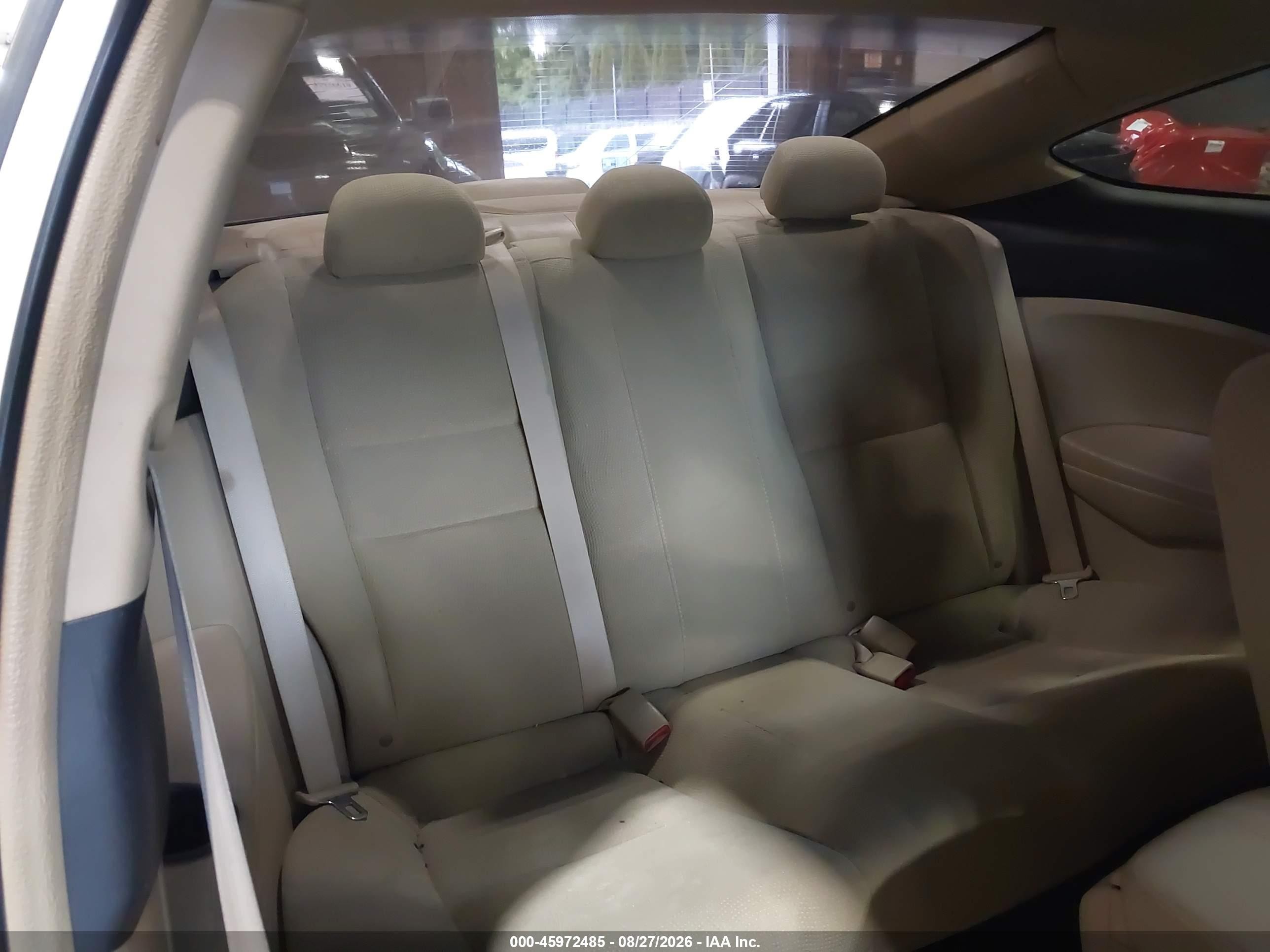2009 Honda Accord 2.4 Ex Белый vin: 1HGCS12709A016389