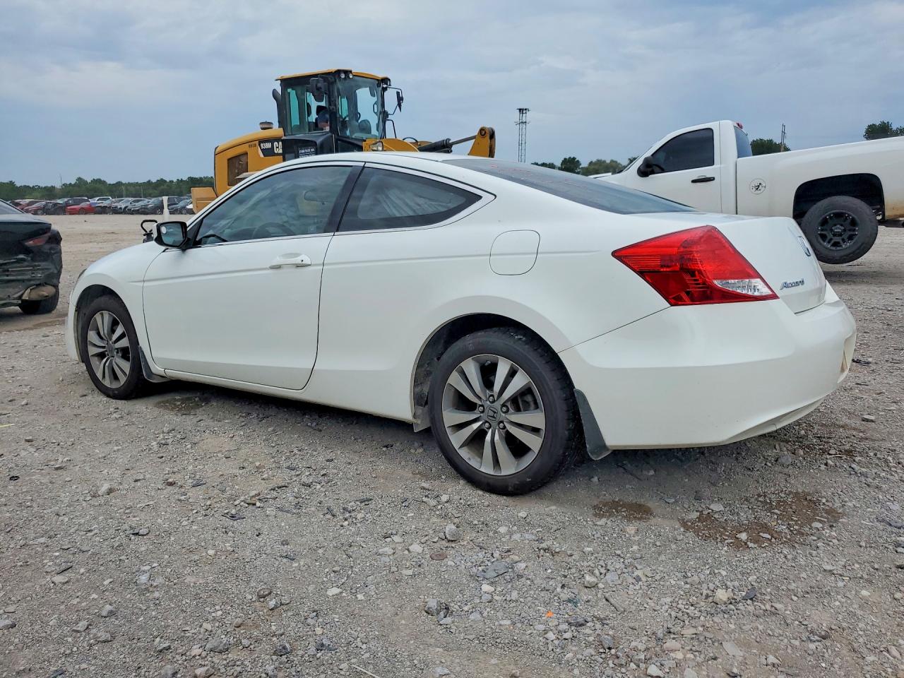 2011 Honda Accord Lx-s White vin: 1HGCS1B30BA009378