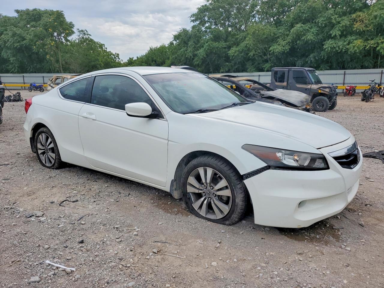 2011 Honda Accord Lx-s White vin: 1HGCS1B30BA009378