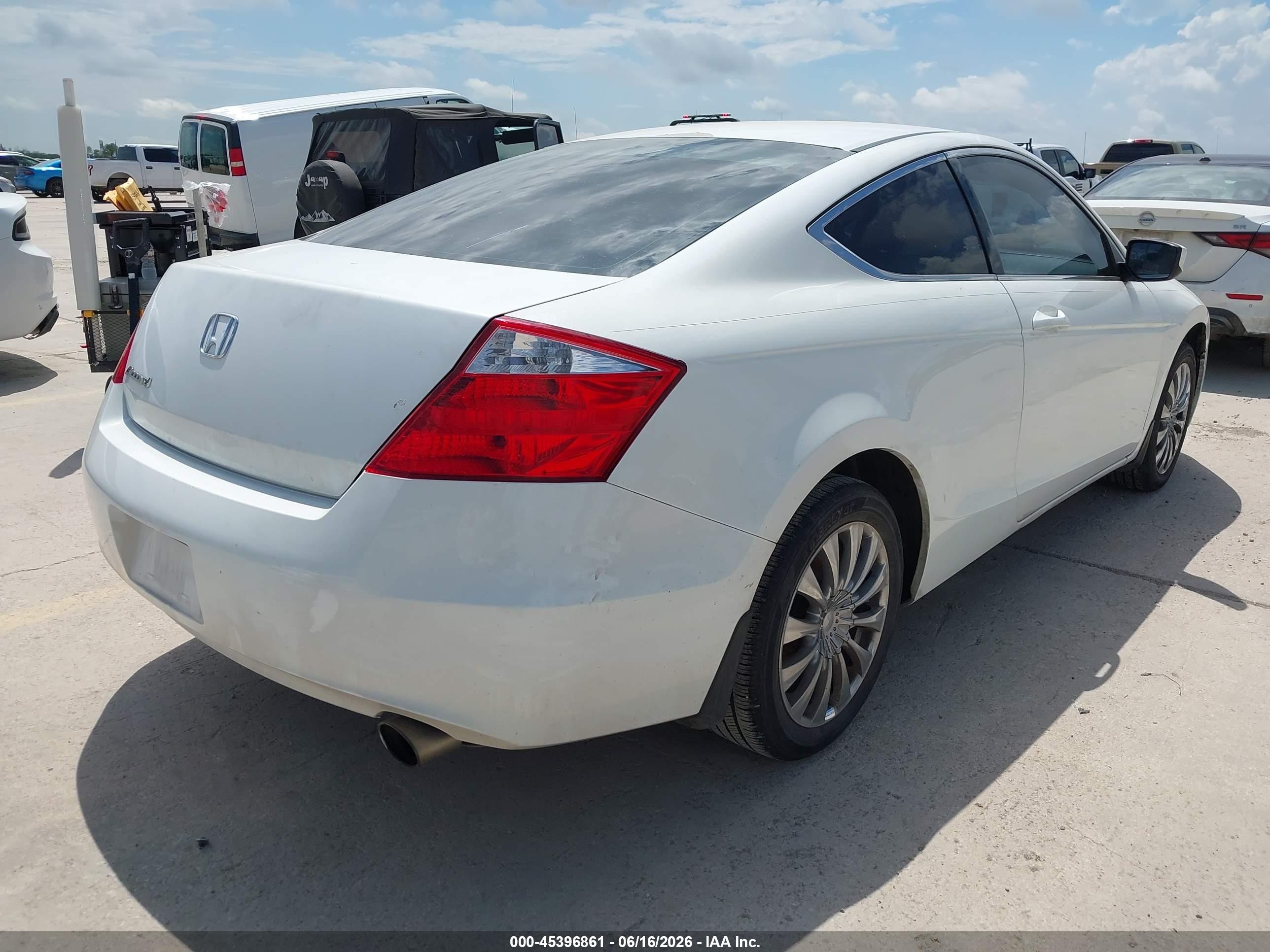 2010 Honda Accord 2.4 Lx-s White vin: 1HGCS1B31AA019772