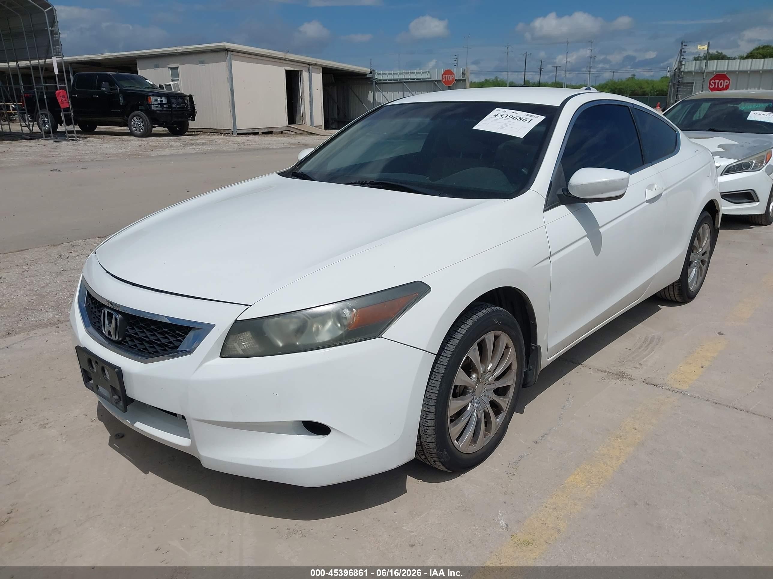 2010 Honda Accord 2.4 Lx-s White vin: 1HGCS1B31AA019772