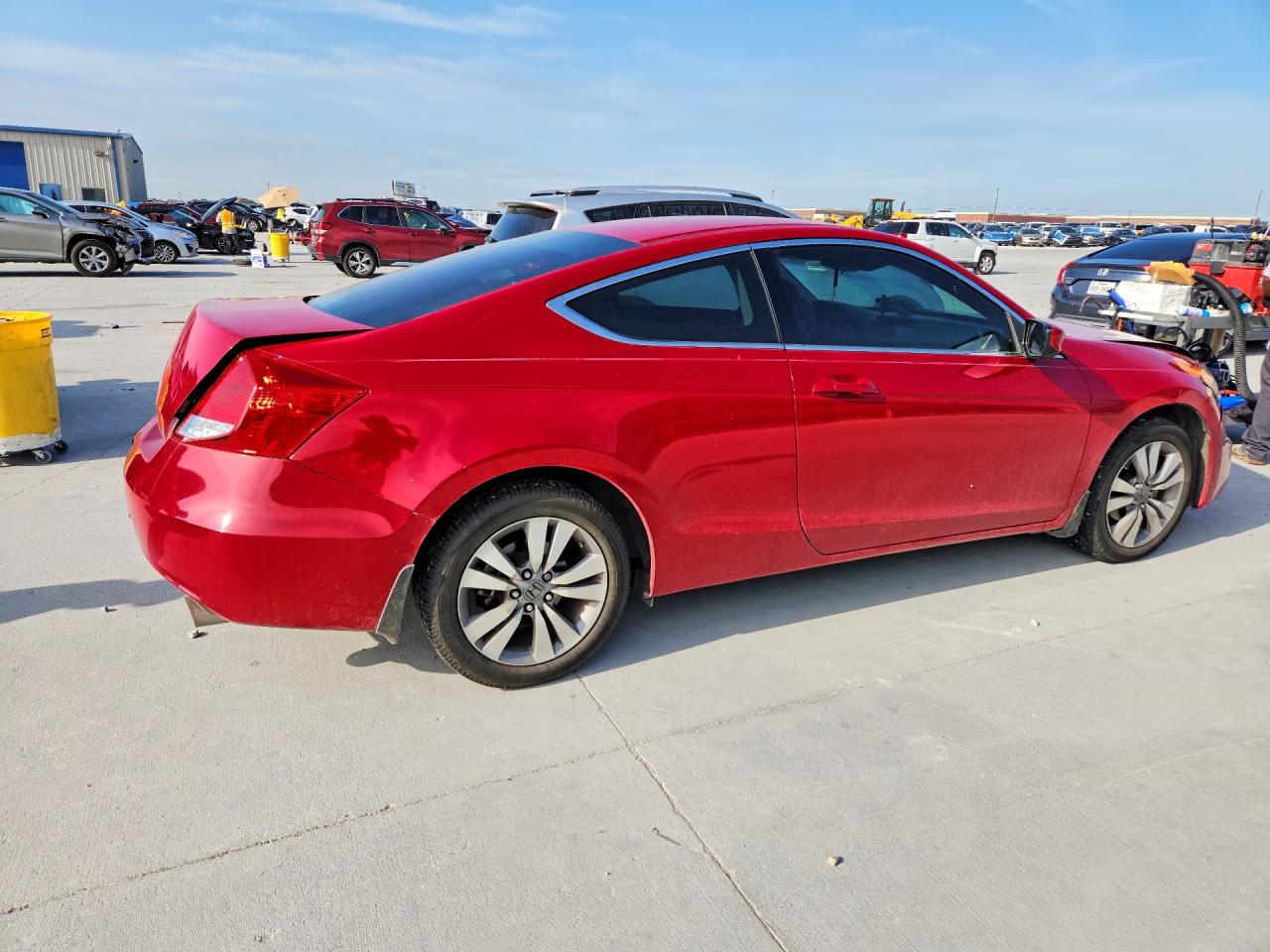 2011 Honda Accord Lx-s Red vin: 1HGCS1B32BA012038