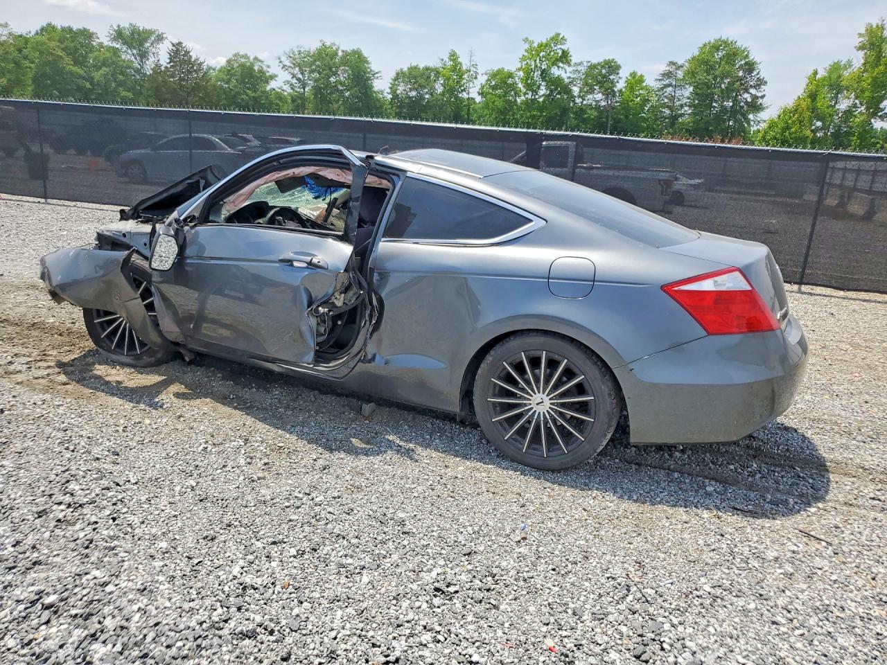 2010 Honda Accord Lx Gray vin: 1HGCS1B33AA010250