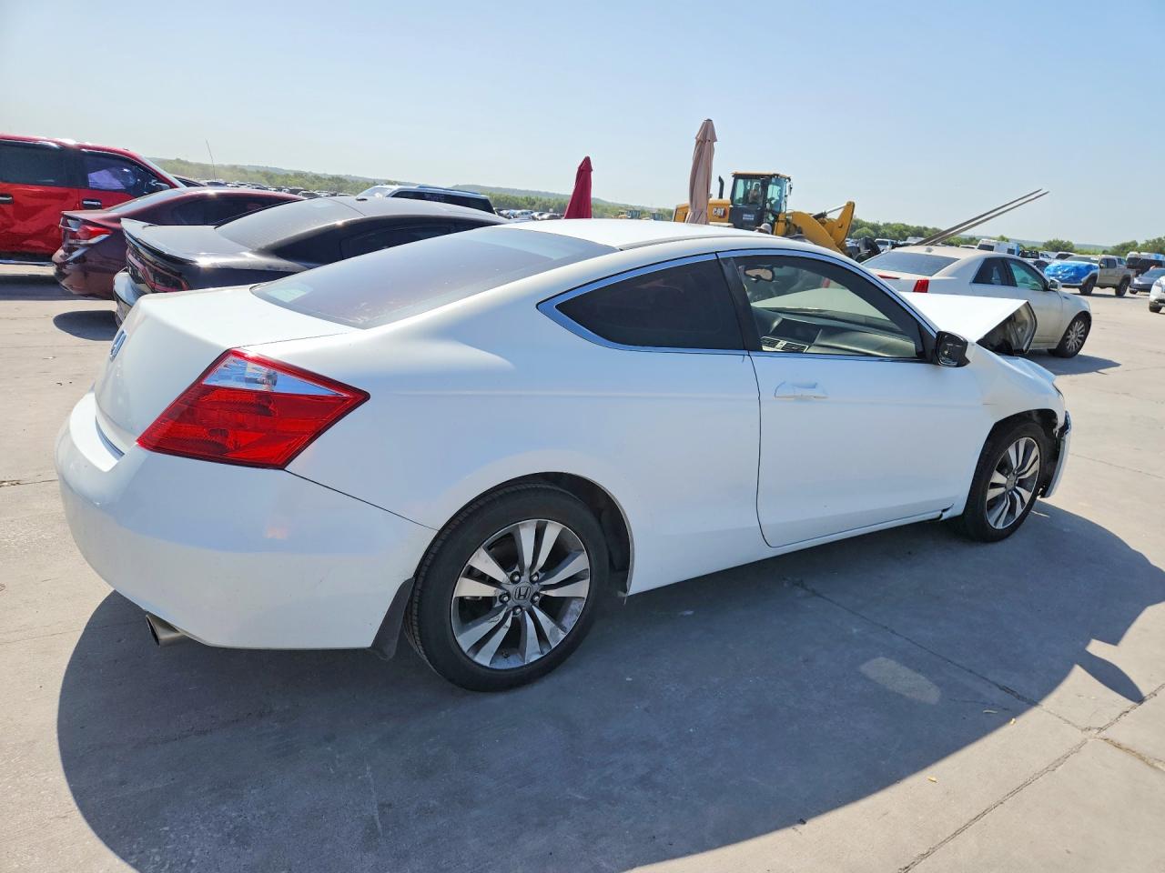 2010 Honda Accord Lx White vin: 1HGCS1B33AA021572