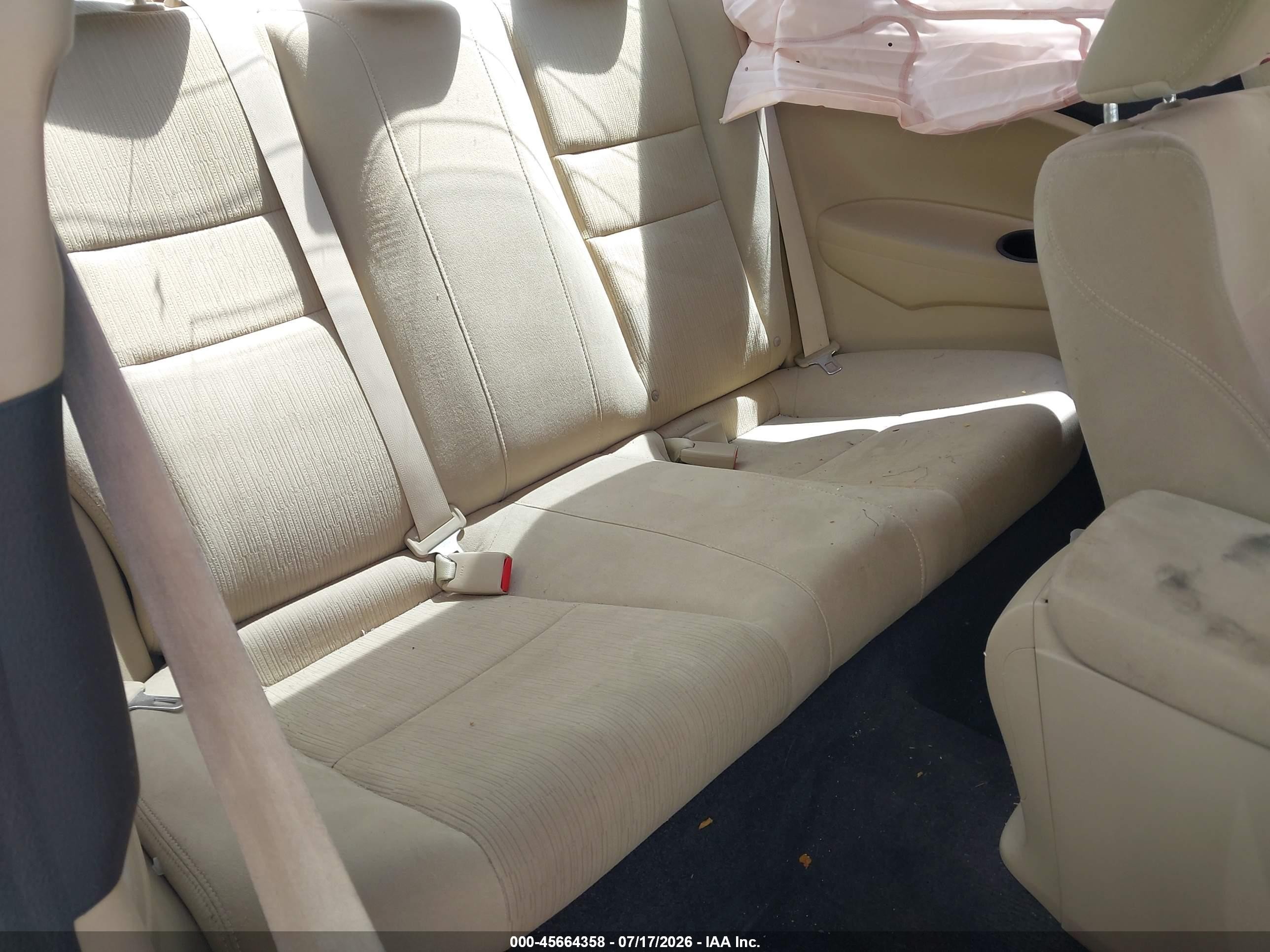 2011 Honda Accord 2.4 Lx-s White vin: 1HGCS1B33BA015062
