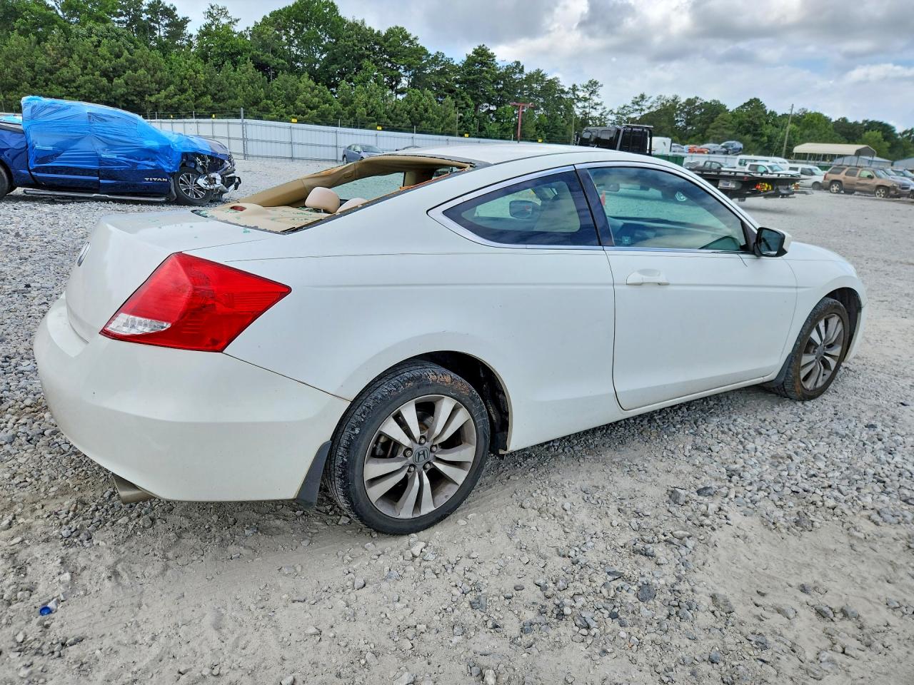 2011 Honda Accord Lx-s White vin: 1HGCS1B34BA006421