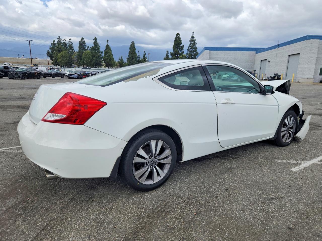 2011 Honda Accord Lx-s White vin: 1HGCS1B34BA016253