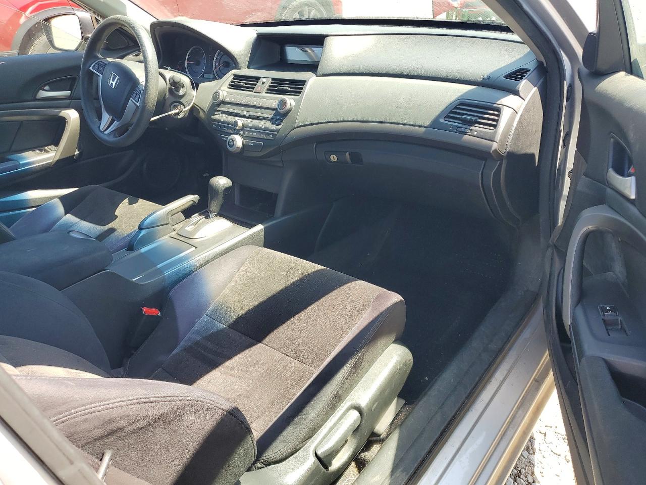 2010 Honda Accord Lx Silver vin: 1HGCS1B36AA006371