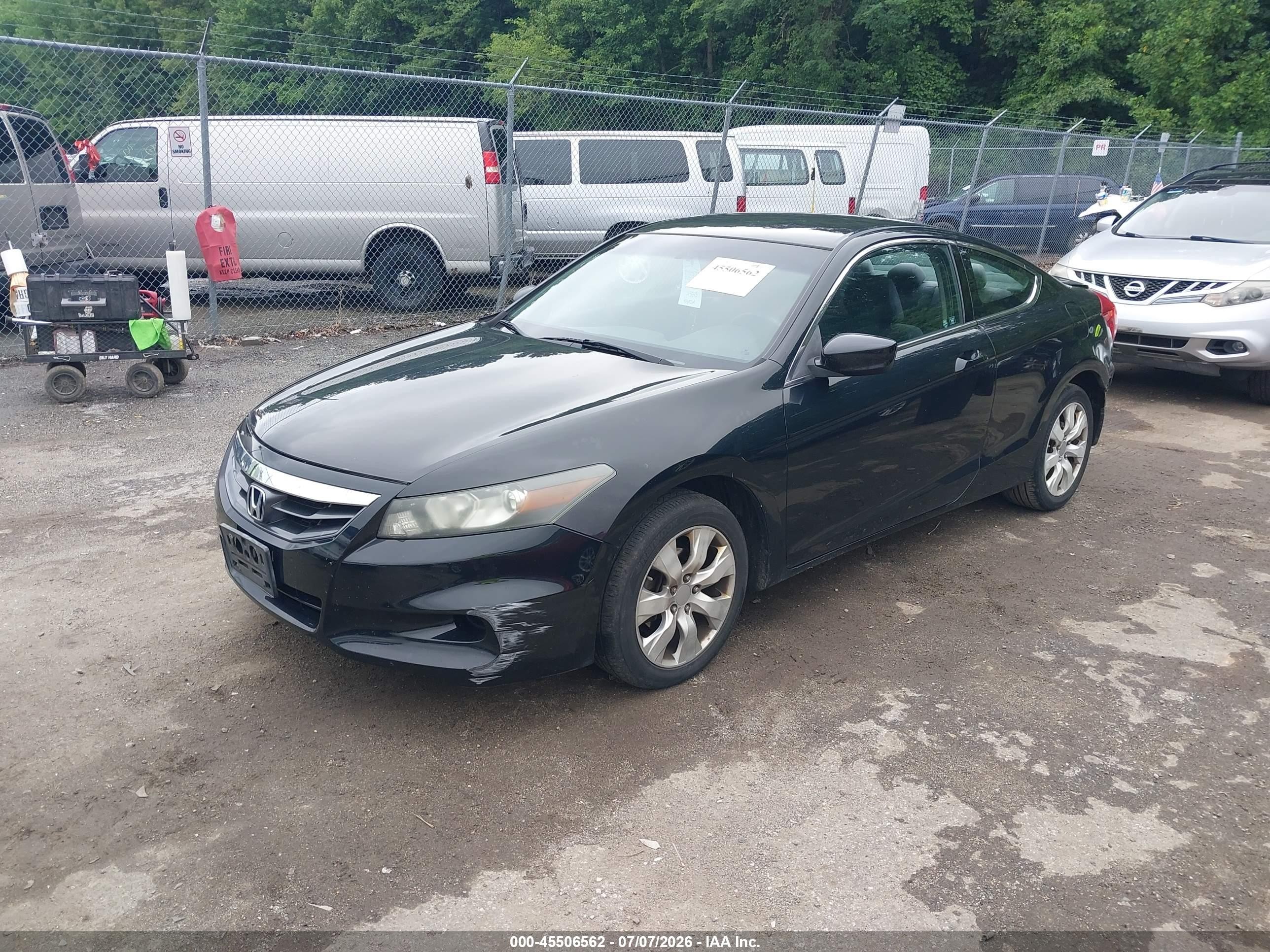 2011 Honda Accord 2.4 Lx-s Черный vin: 1HGCS1B36BA011703