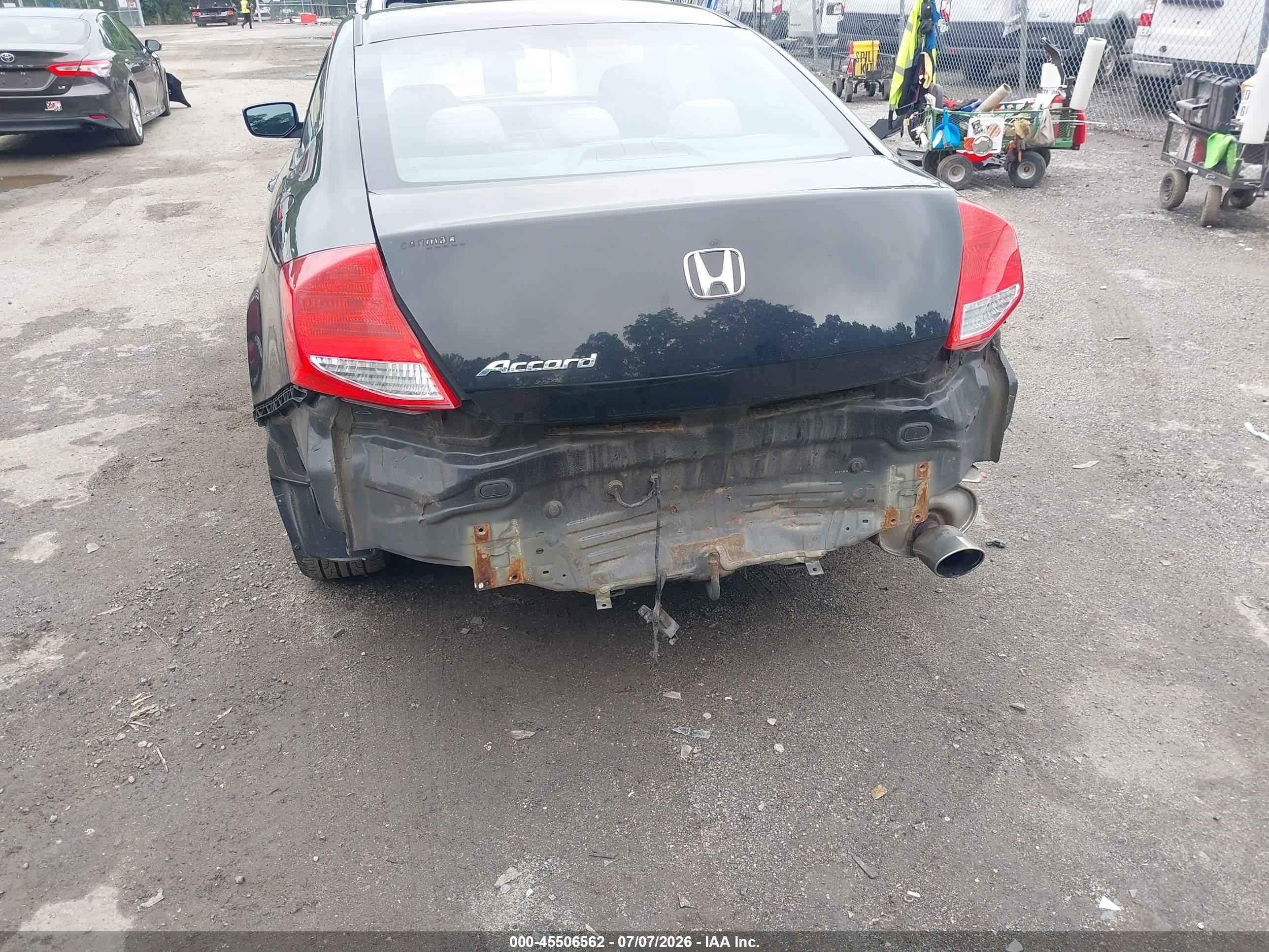 2011 Honda Accord 2.4 Lx-s Черный vin: 1HGCS1B36BA011703