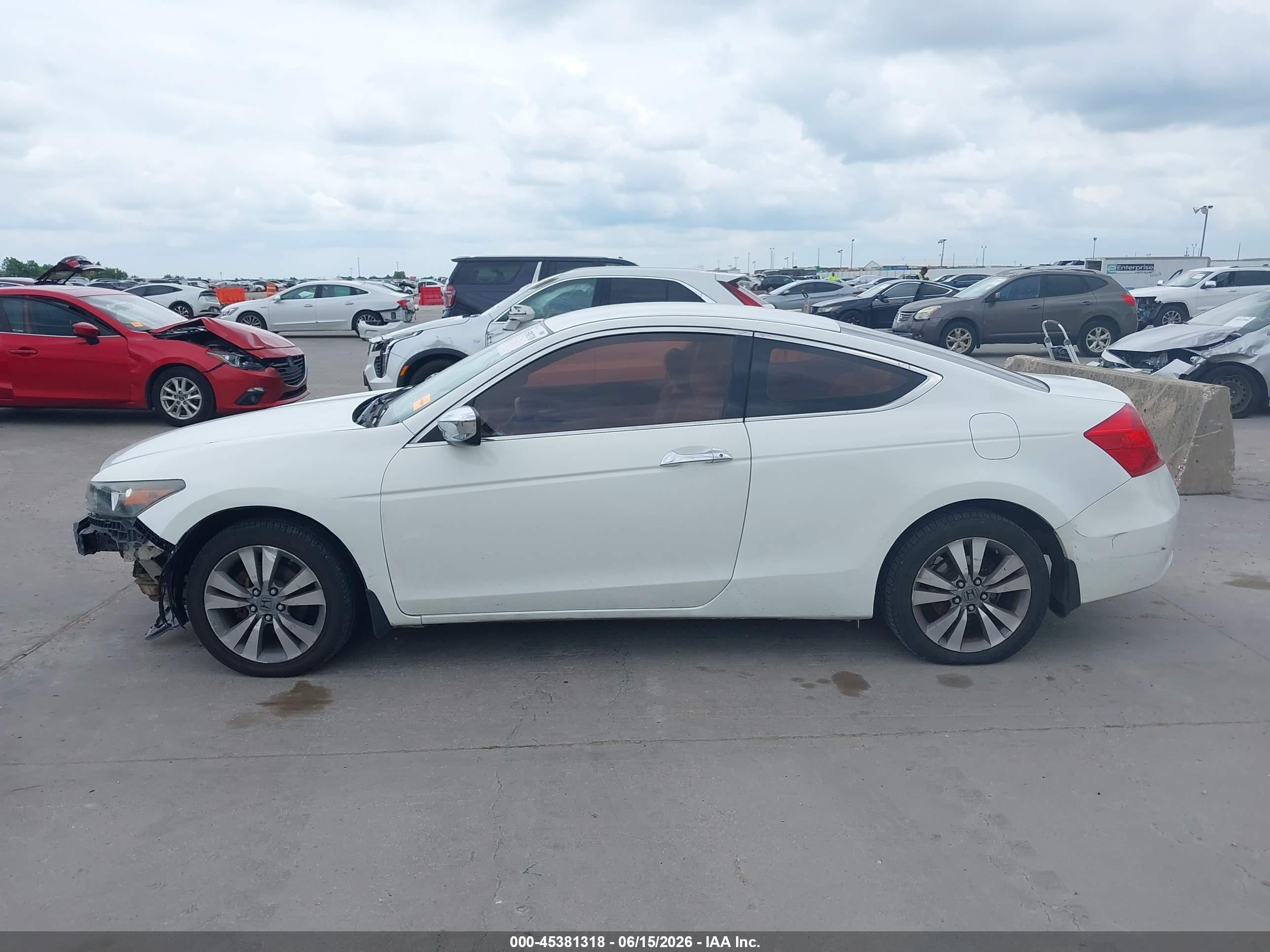 2011 Honda Accord 2.4 Lx-s White vin: 1HGCS1B36BA013869