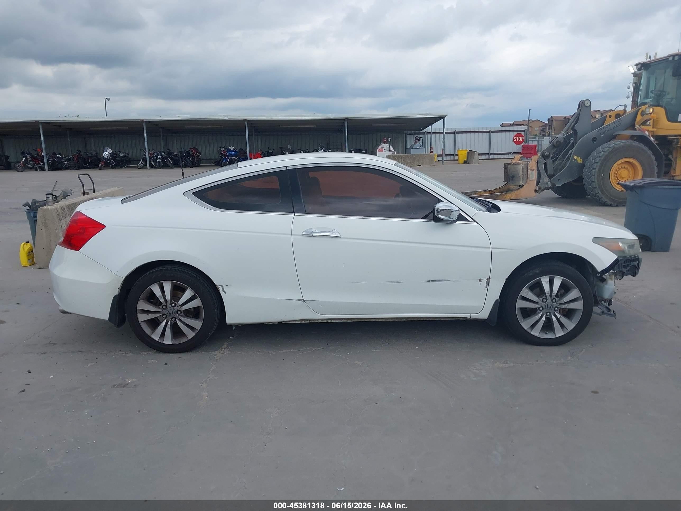 2011 Honda Accord 2.4 Lx-s White vin: 1HGCS1B36BA013869