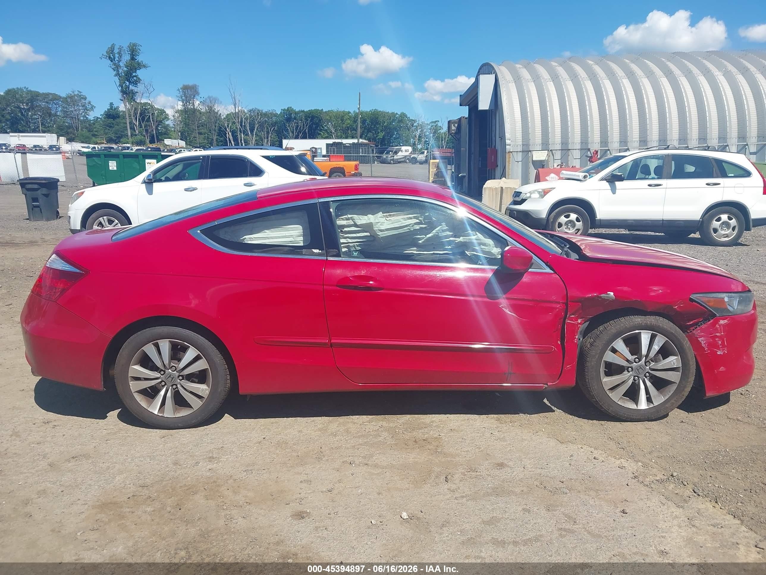 2010 Honda Accord 2.4 Lx-s Red vin: 1HGCS1B37AA004323