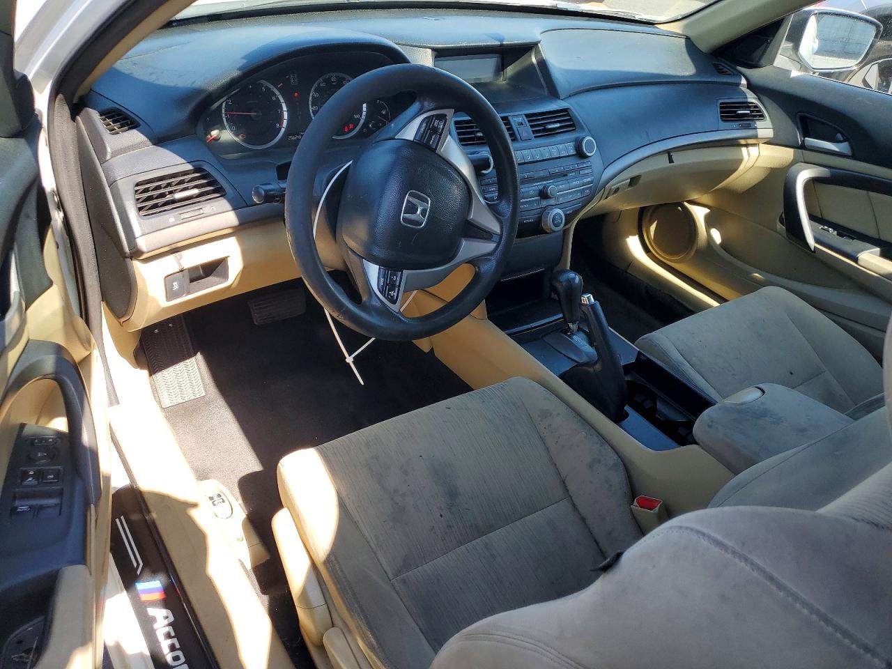 2012 Honda Accord Lx White vin: 1HGCS1B37CA013865
