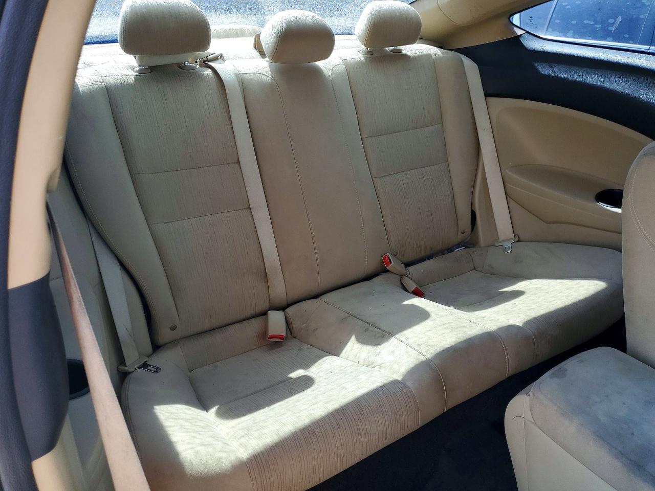 2012 Honda Accord Lx White vin: 1HGCS1B37CA013865