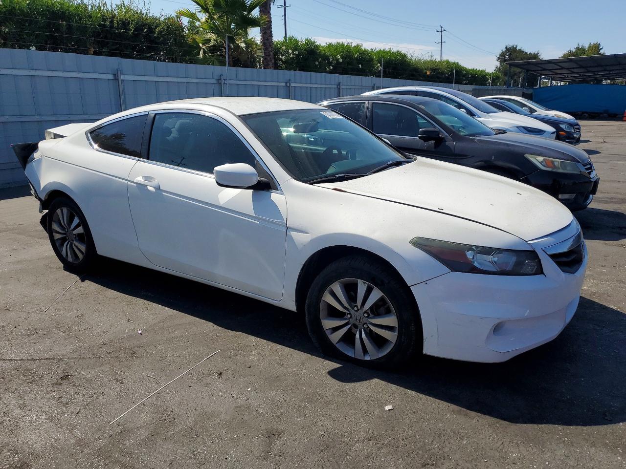 2012 Honda Accord Lx White vin: 1HGCS1B37CA013865
