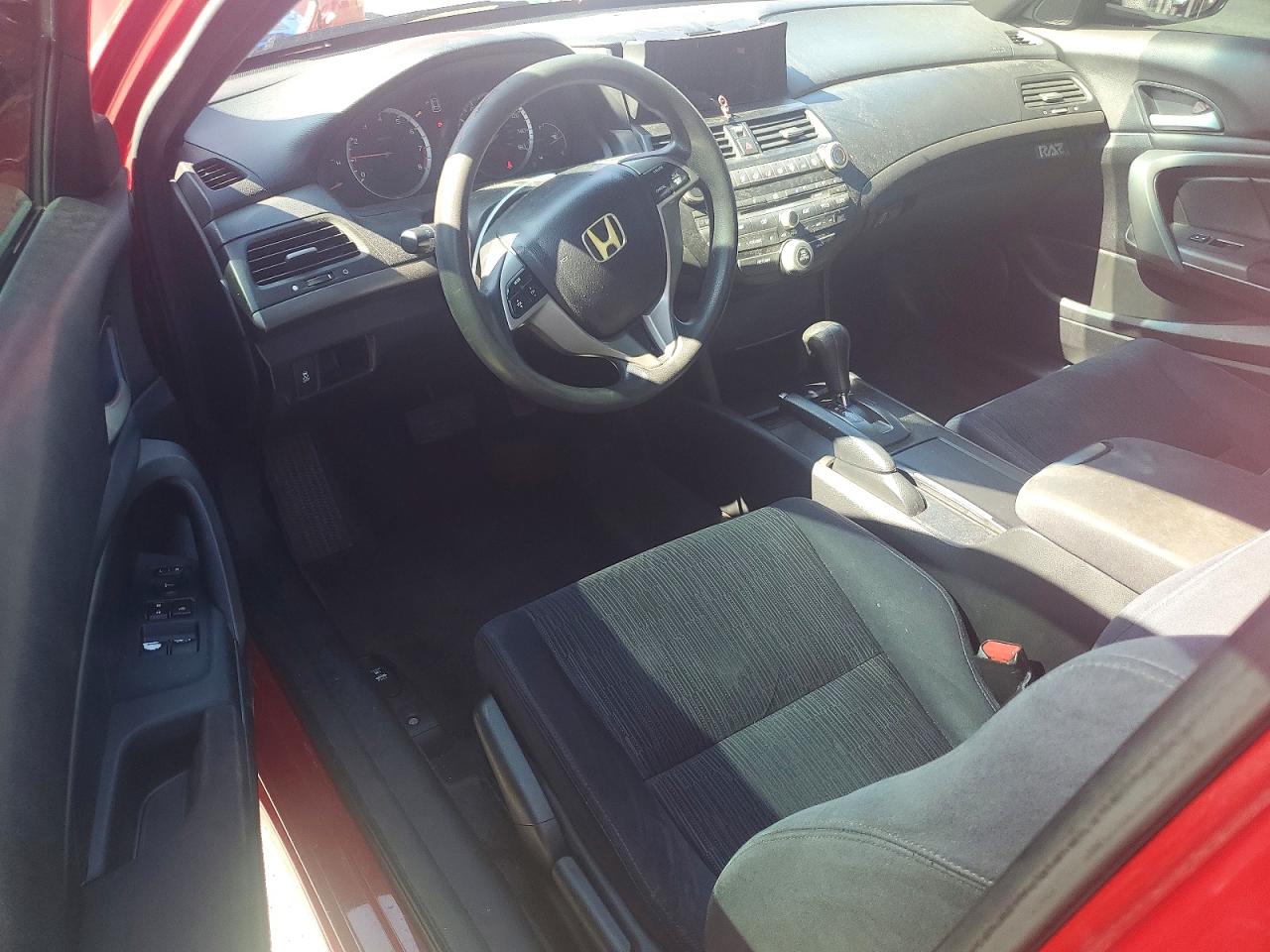 2012 Hond Accord Red vin: 1HGCS1B39CA005430